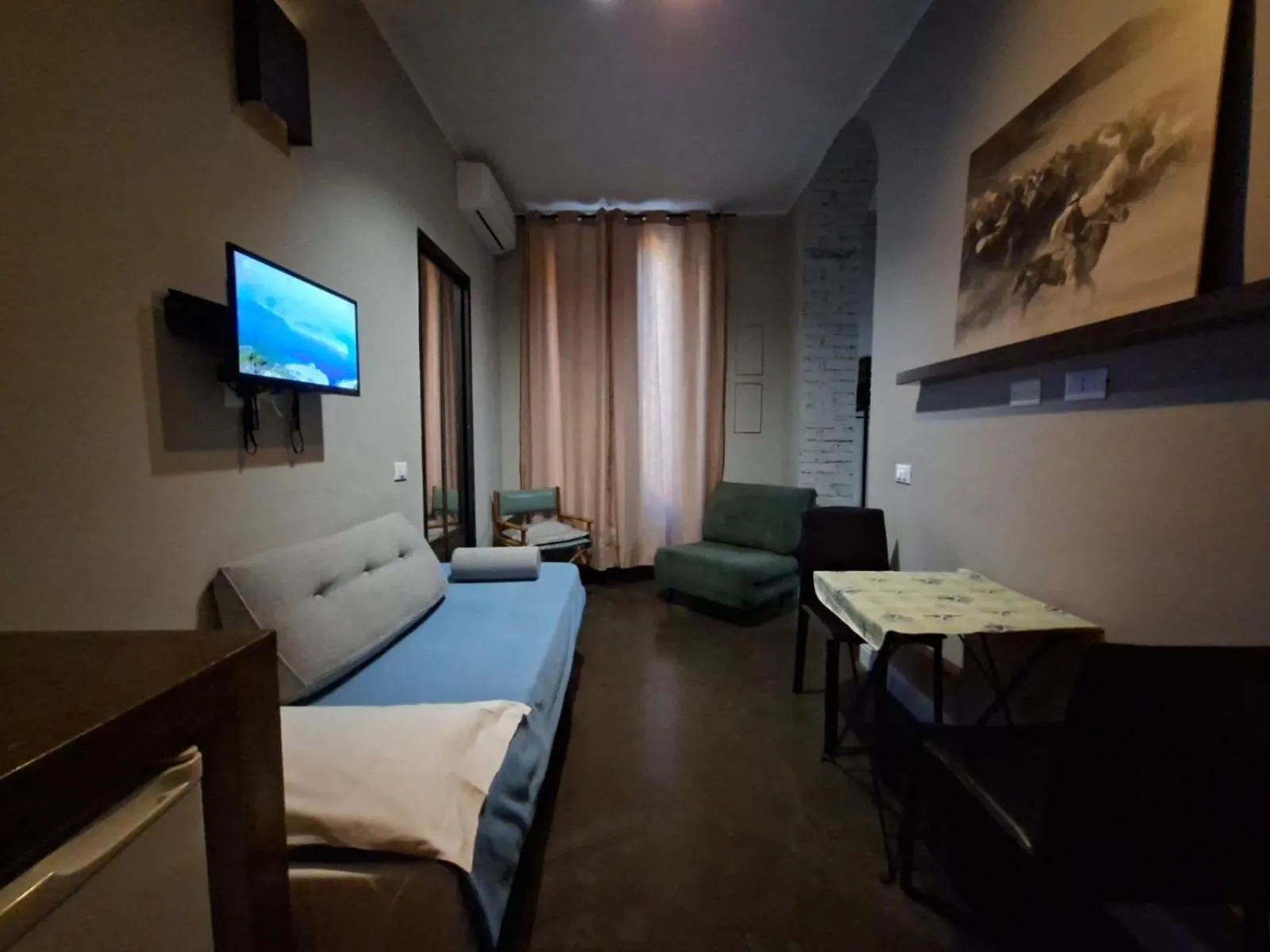 Bed in Hotel Calypso