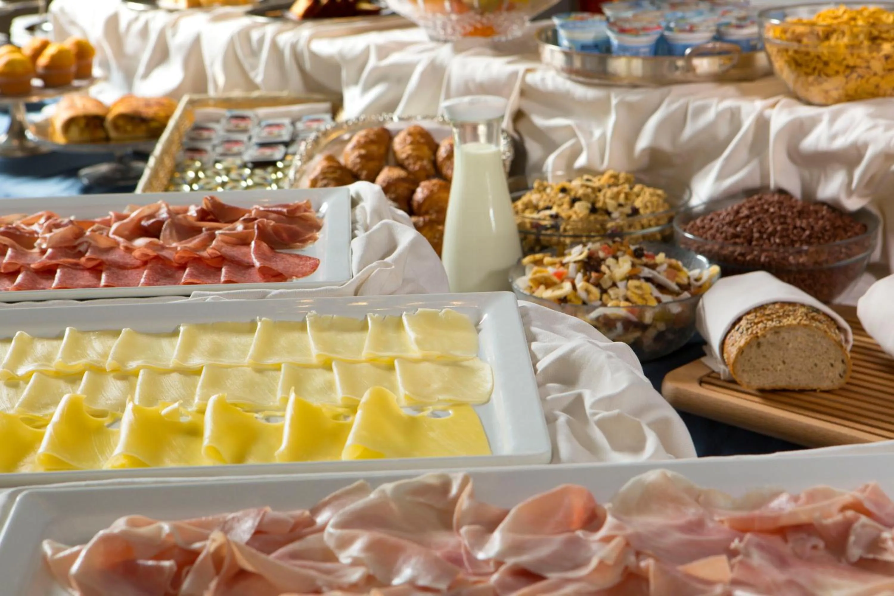 Restaurant/places to eat in Hotel Byron Bellavista