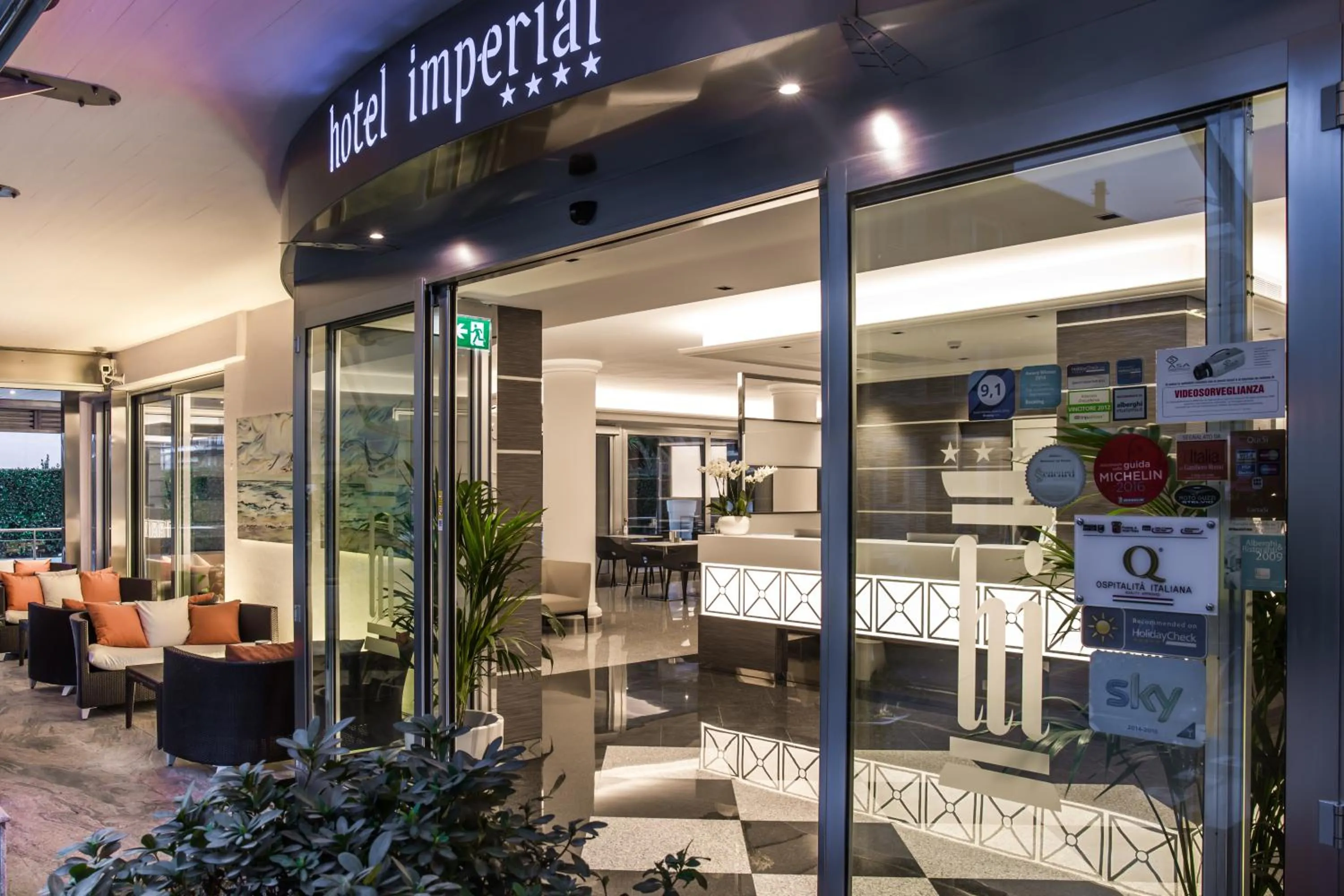 Facade/entrance in Hotel Imperial