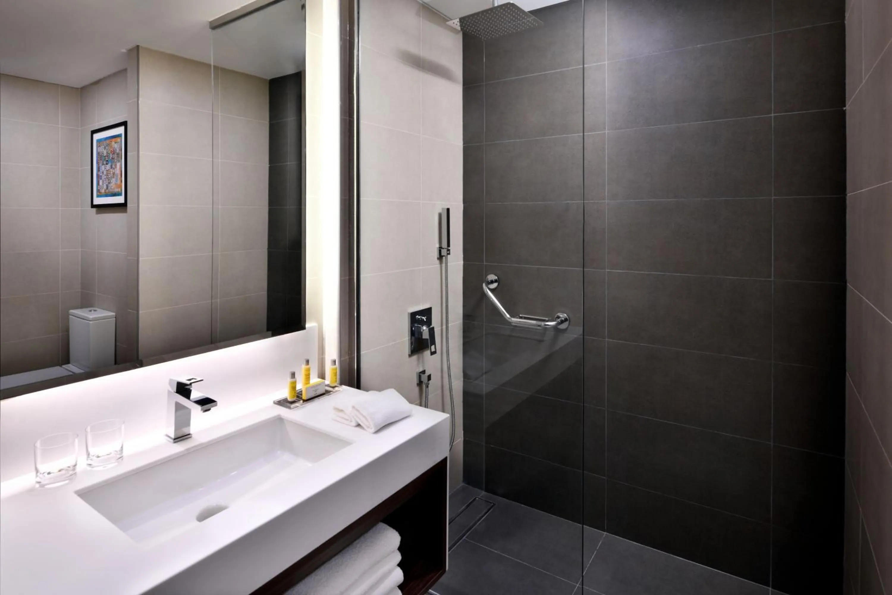 Bathroom in Riyadh Airport Marriott Hotel