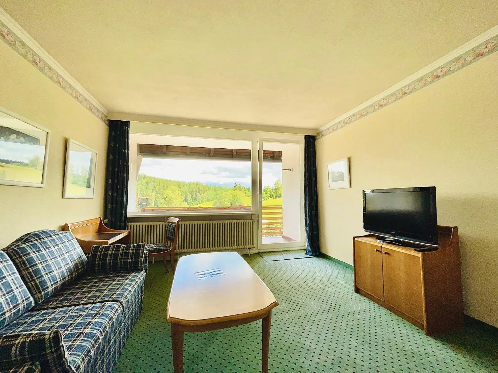 TV and multimedia in Hotel Sonnenberg Garni