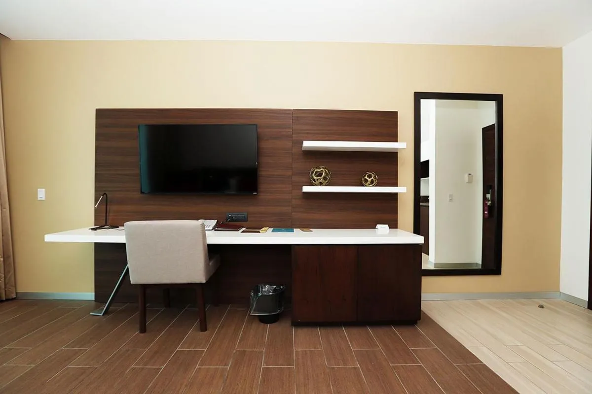 Executive Suite in Hotel Marea Vista