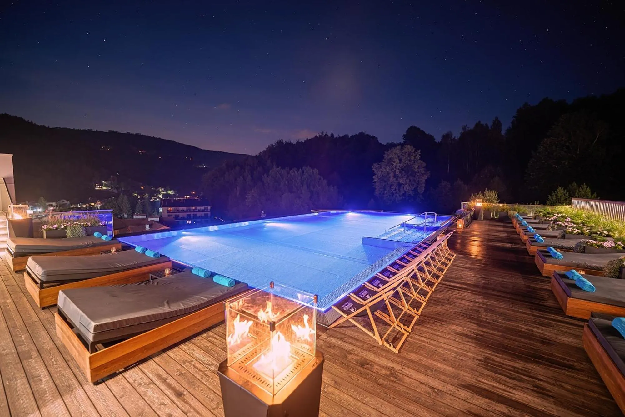 Swimming pool in Hotel META Resort & Vine SPA