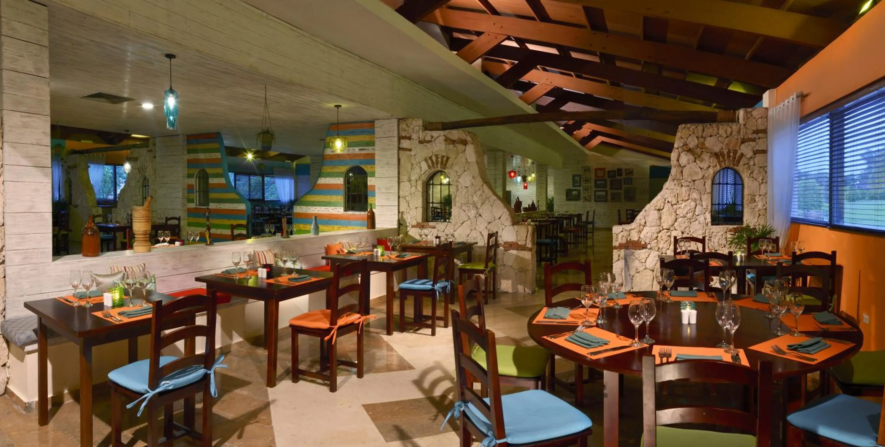 Restaurant/places to eat in Catalonia Punta Cana - All Inclusive