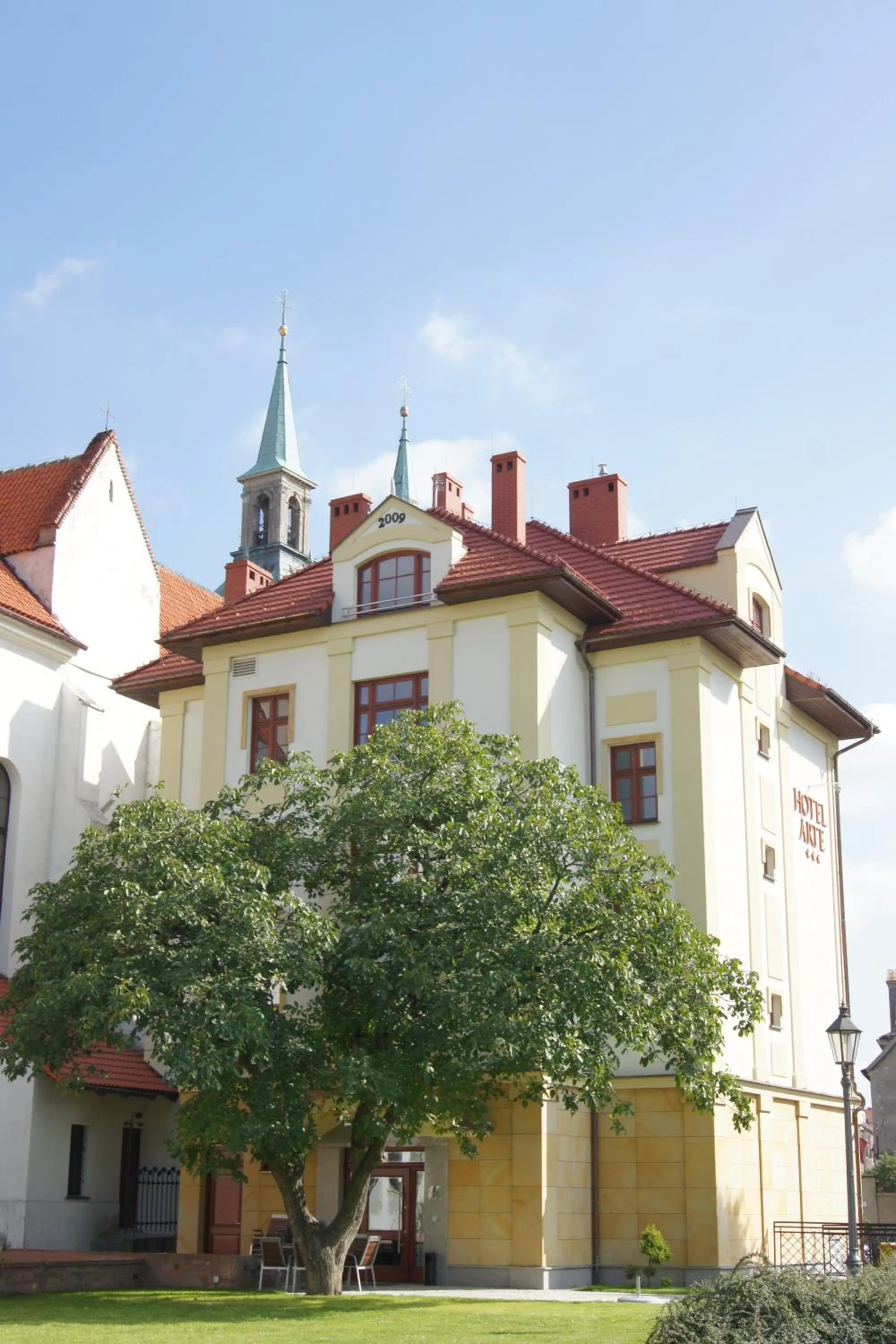 Facade/entrance in Arte