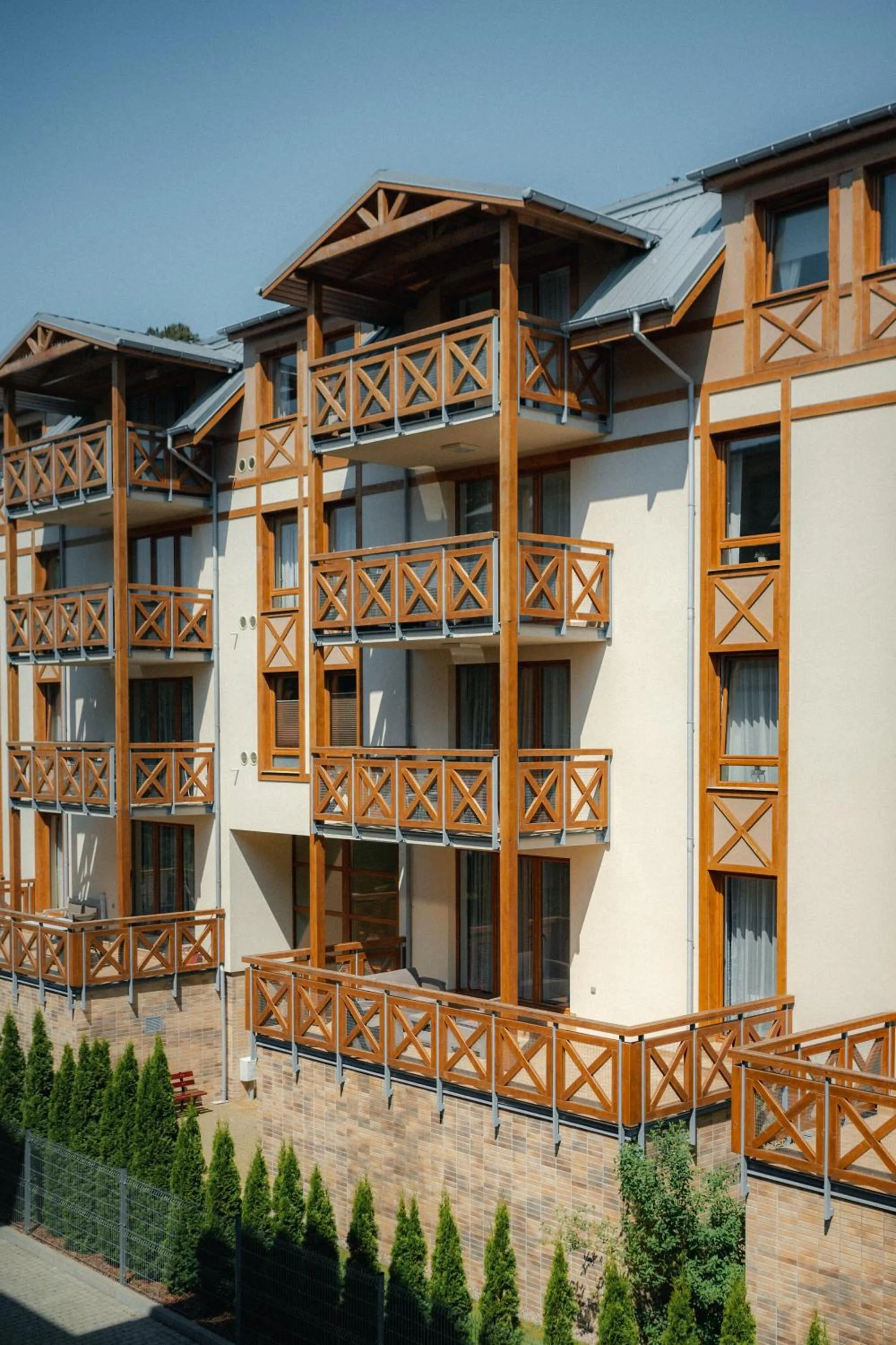 Property building in Sosnowe Tarasy