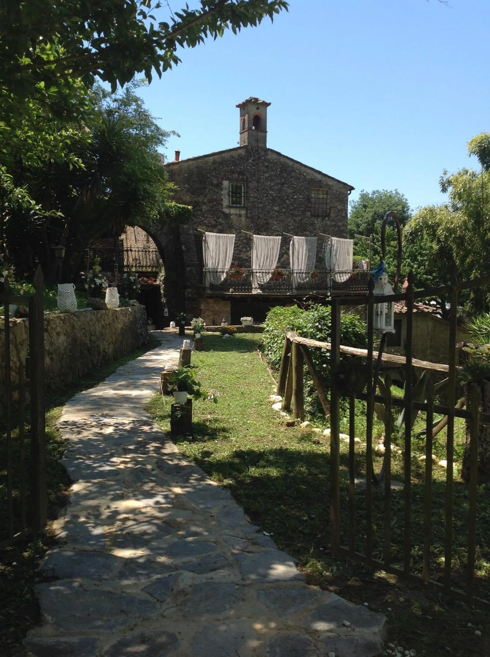 Property building in Guest House Antico Frantoio Pietrasanta Affittacamere