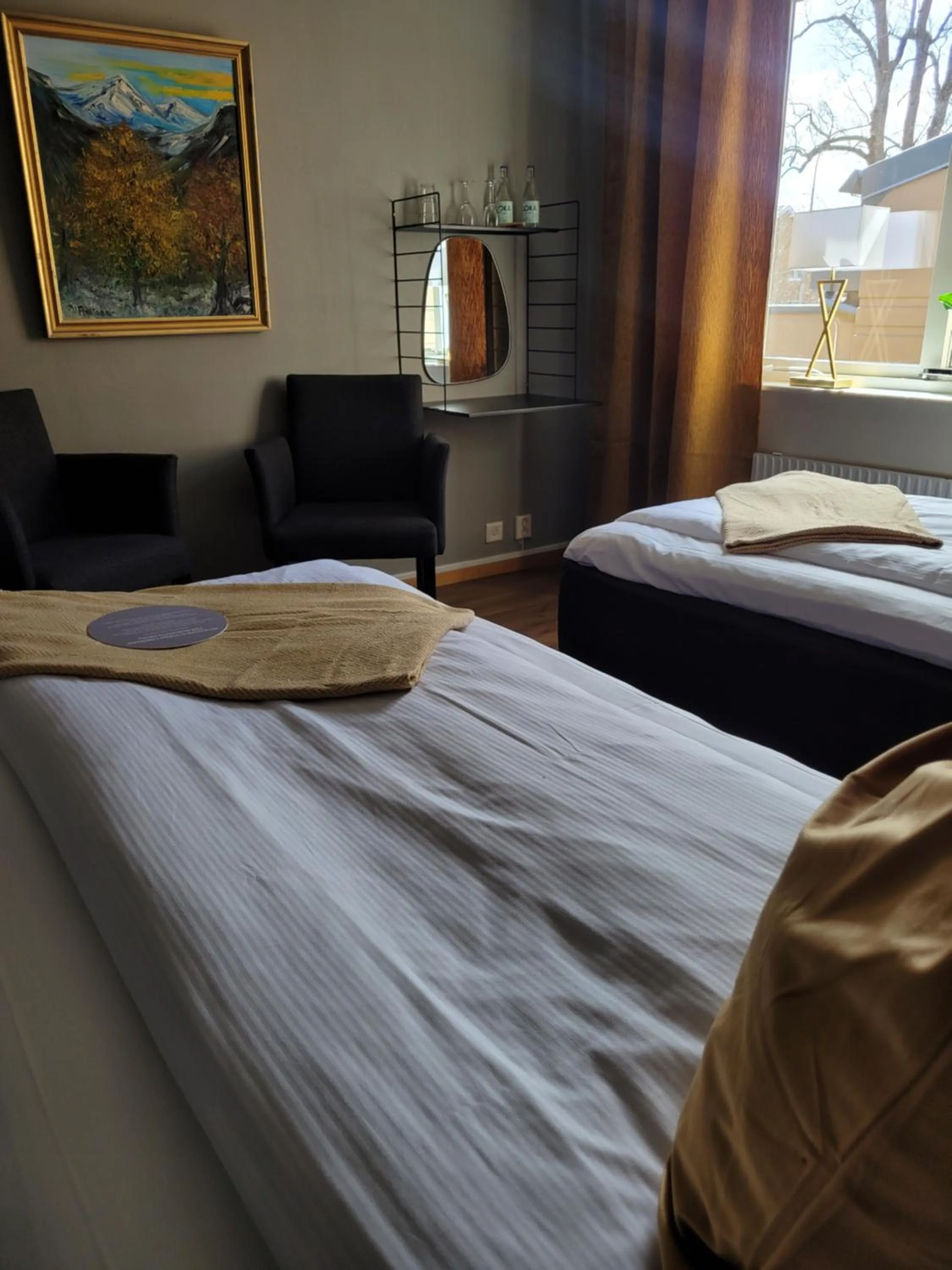 Property building, Bed in Arena Hotell