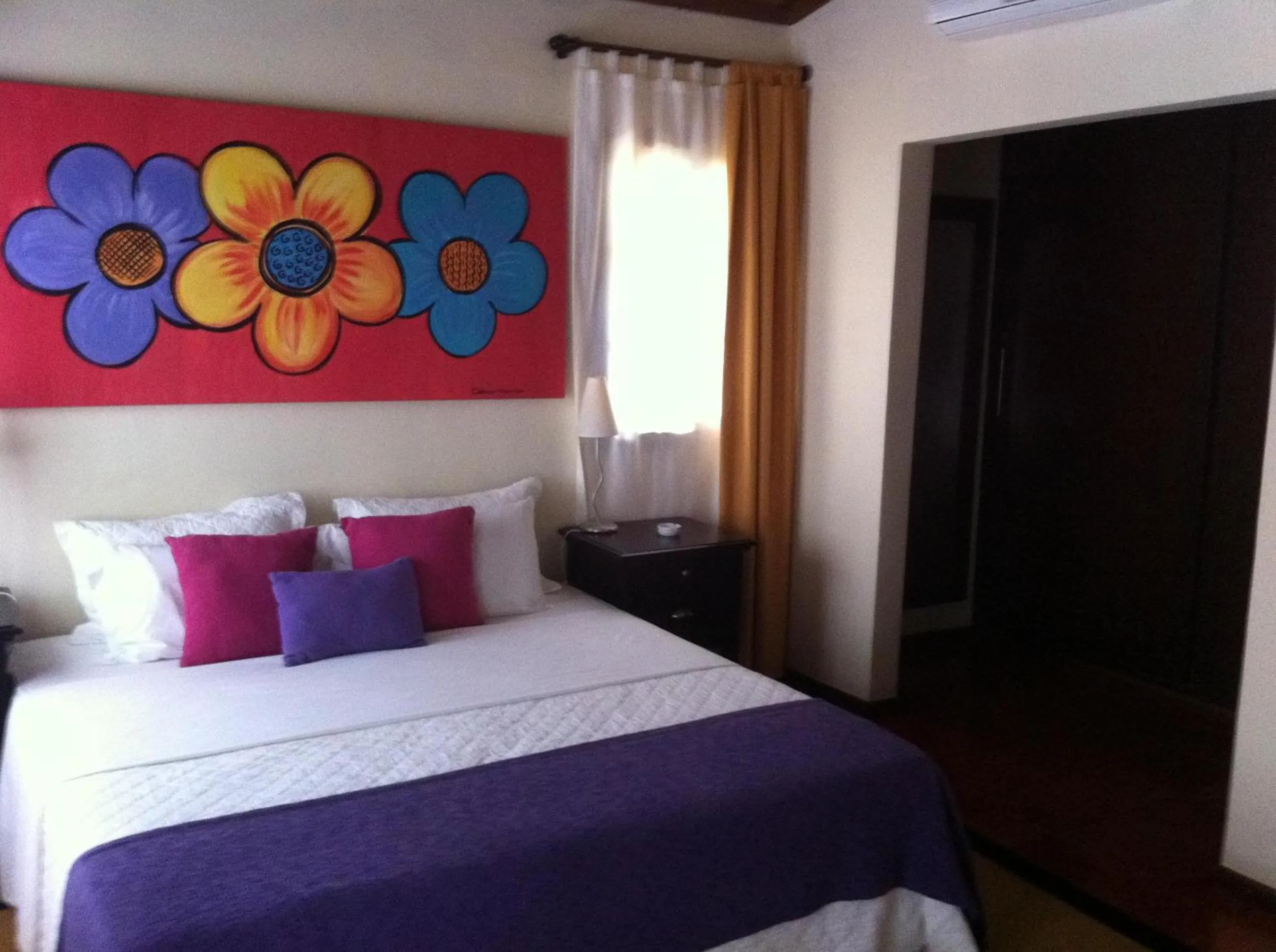 Superior One-Bedroom Chalet in Pousada dos Girassóis