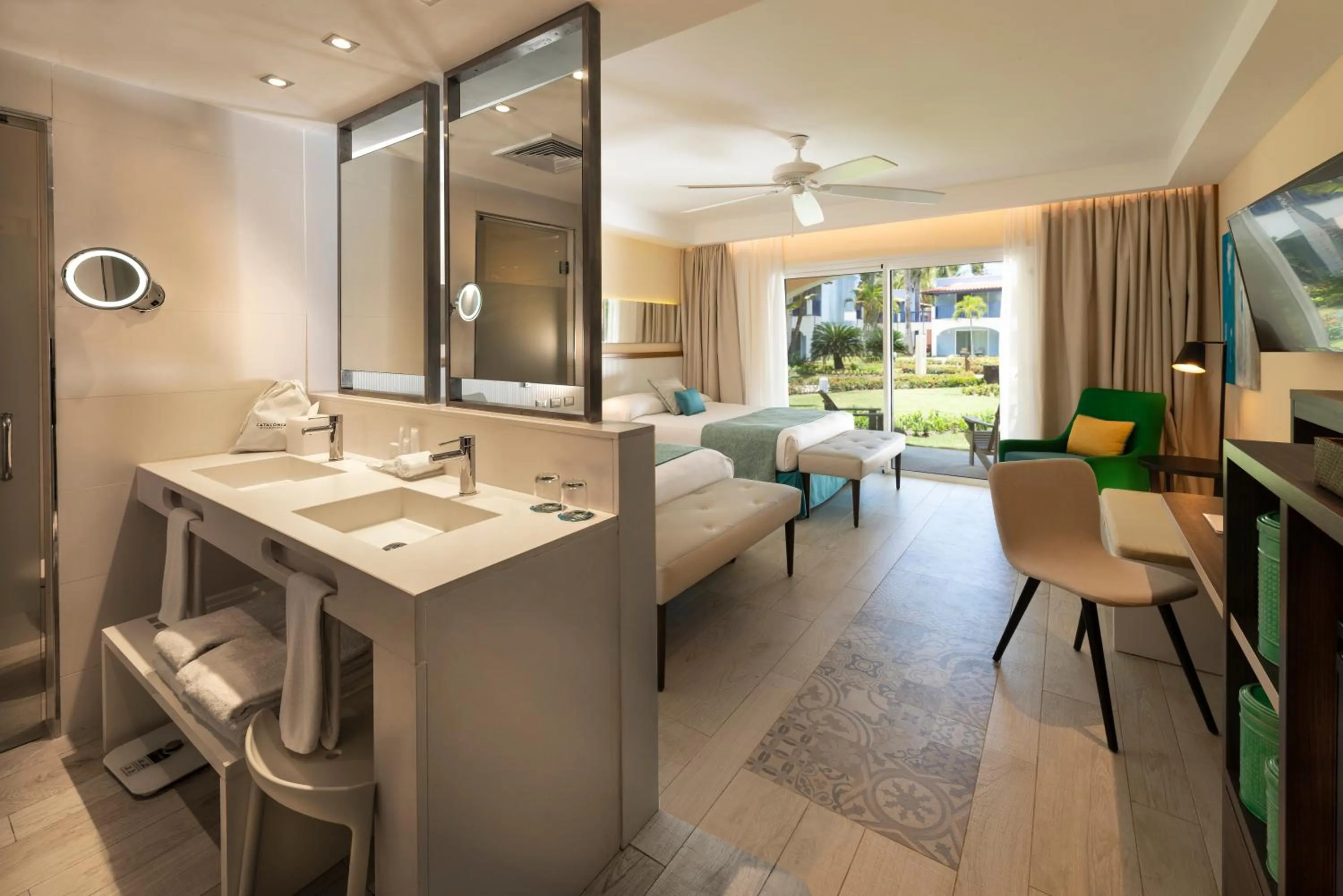 Photo of the whole room in Catalonia Bayahibe - All Inclusive