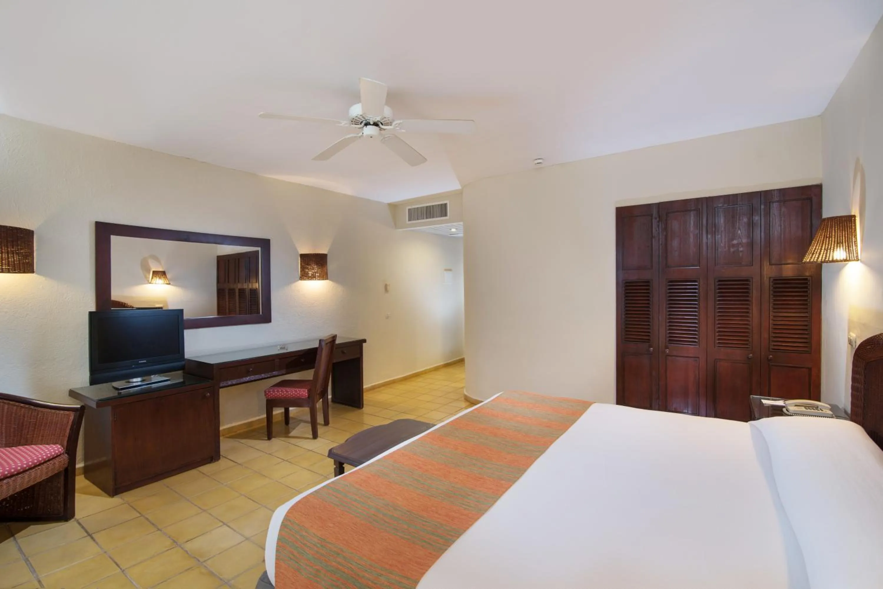 Bedroom, Bed in Catalonia Bayahibe - All Inclusive