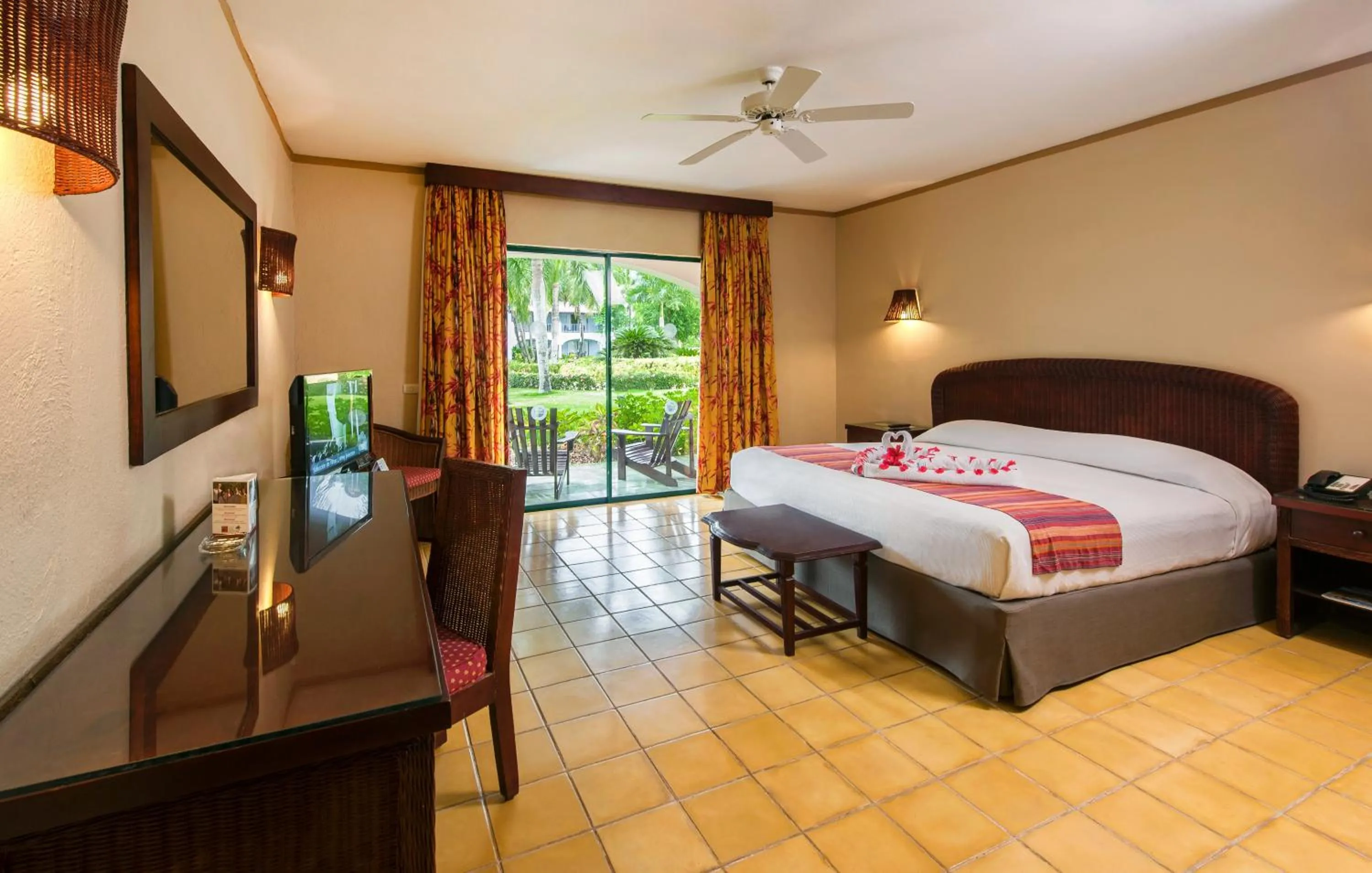 Photo of the whole room, Bed in Catalonia Bayahibe - All Inclusive