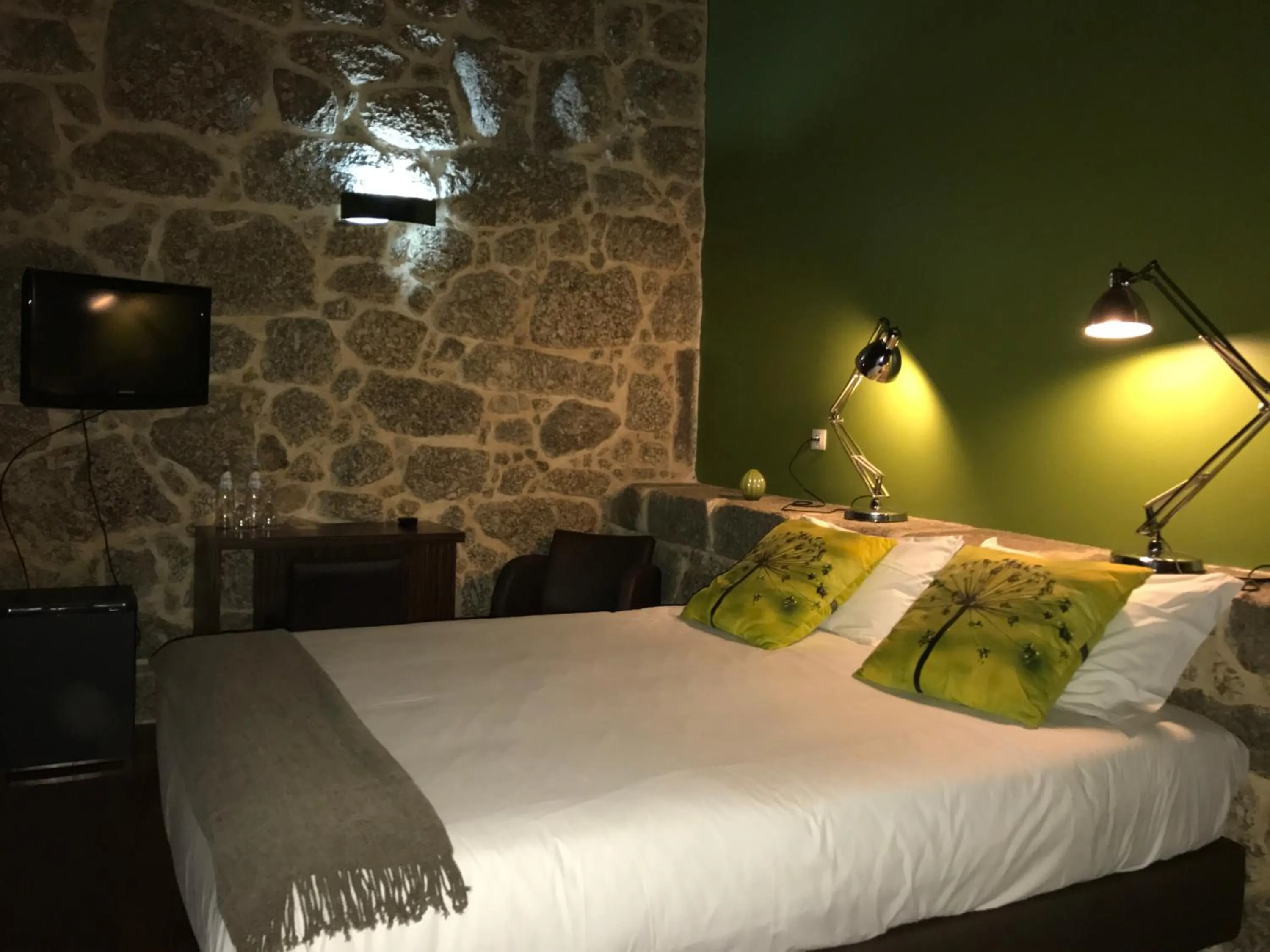 Bed in Quinta do Medronheiro Hotel Rural