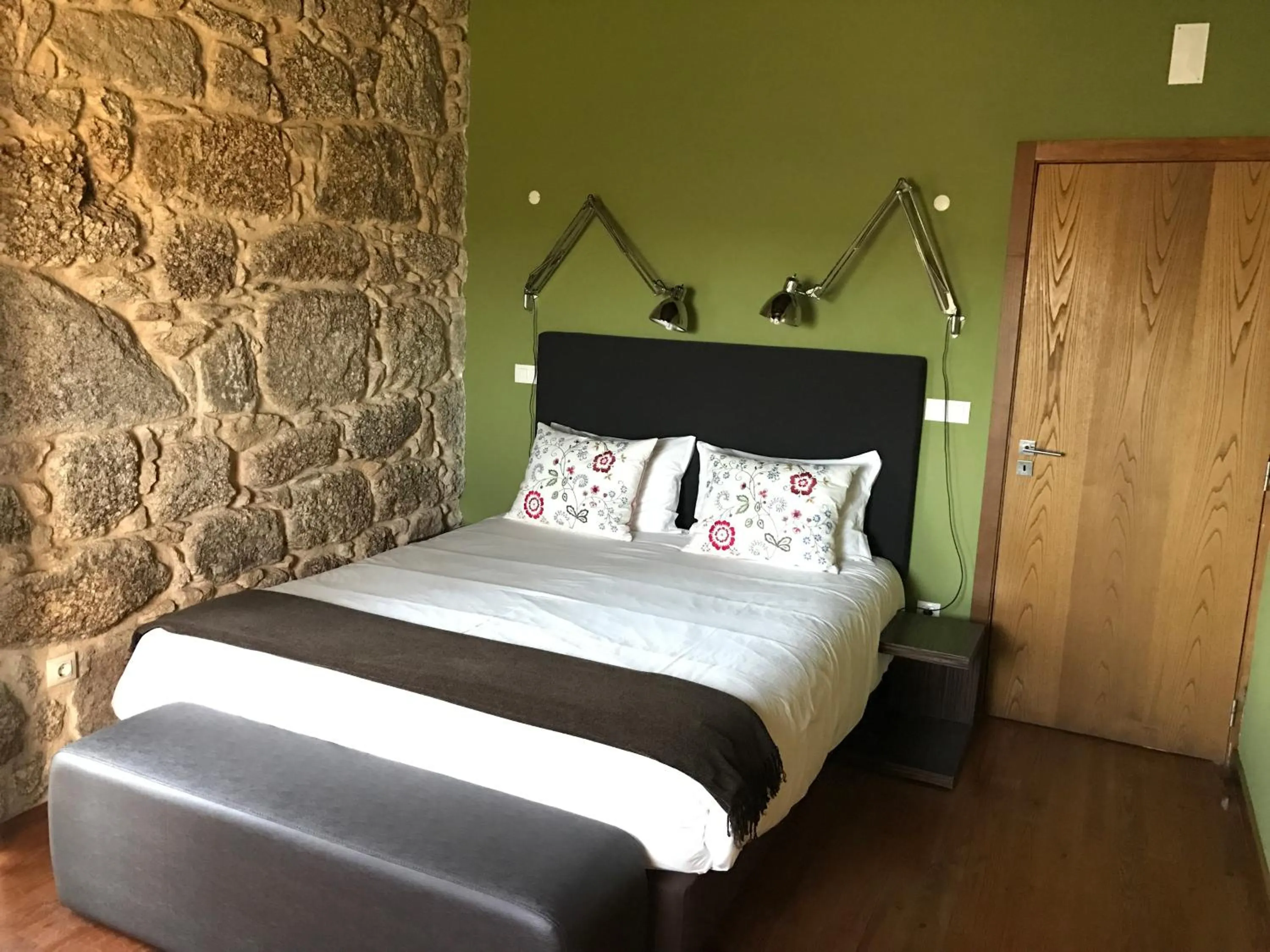 Bed in Quinta do Medronheiro Hotel Rural