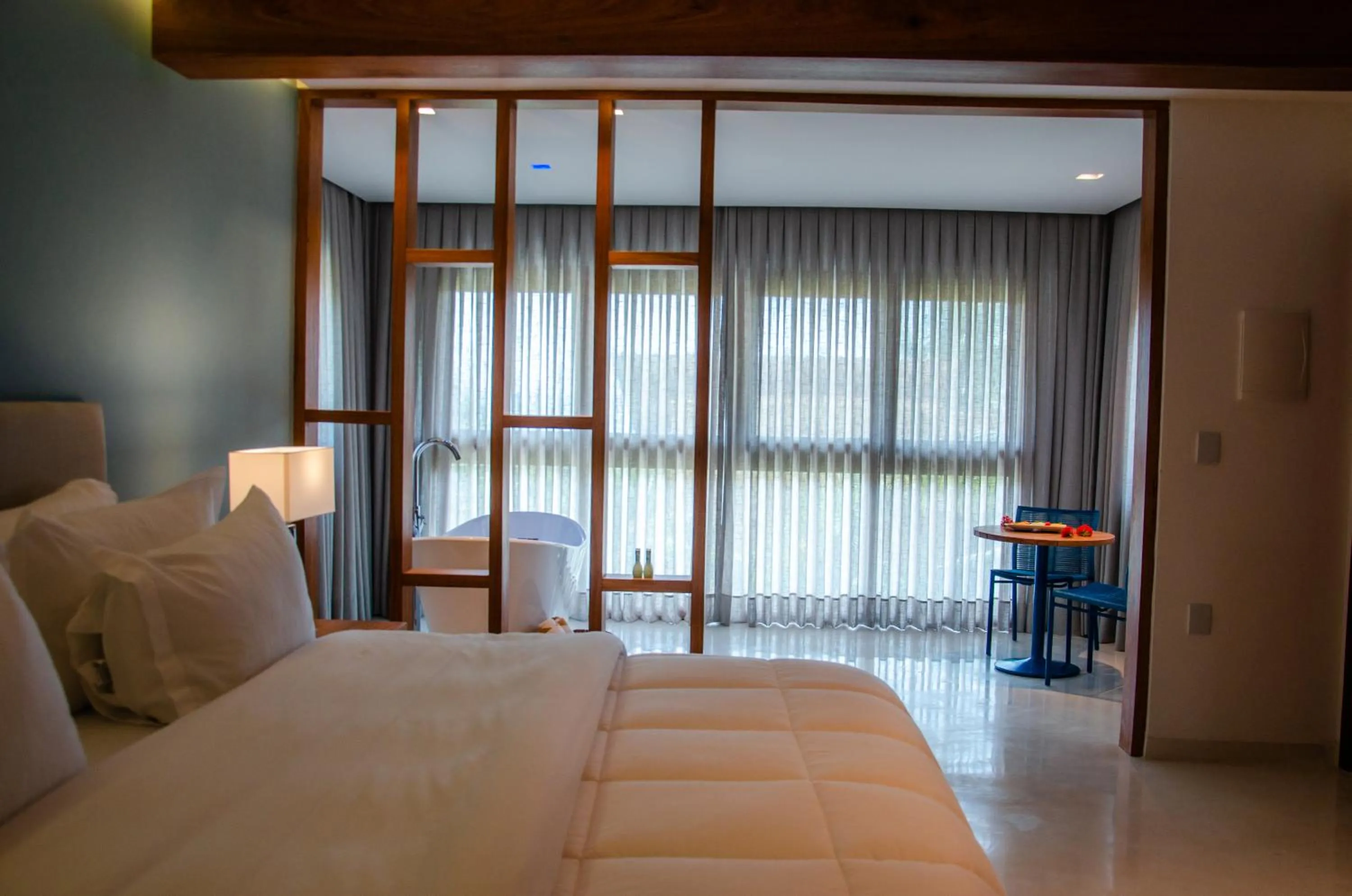 Bath, Bed in Pipa Lagoa Hotel