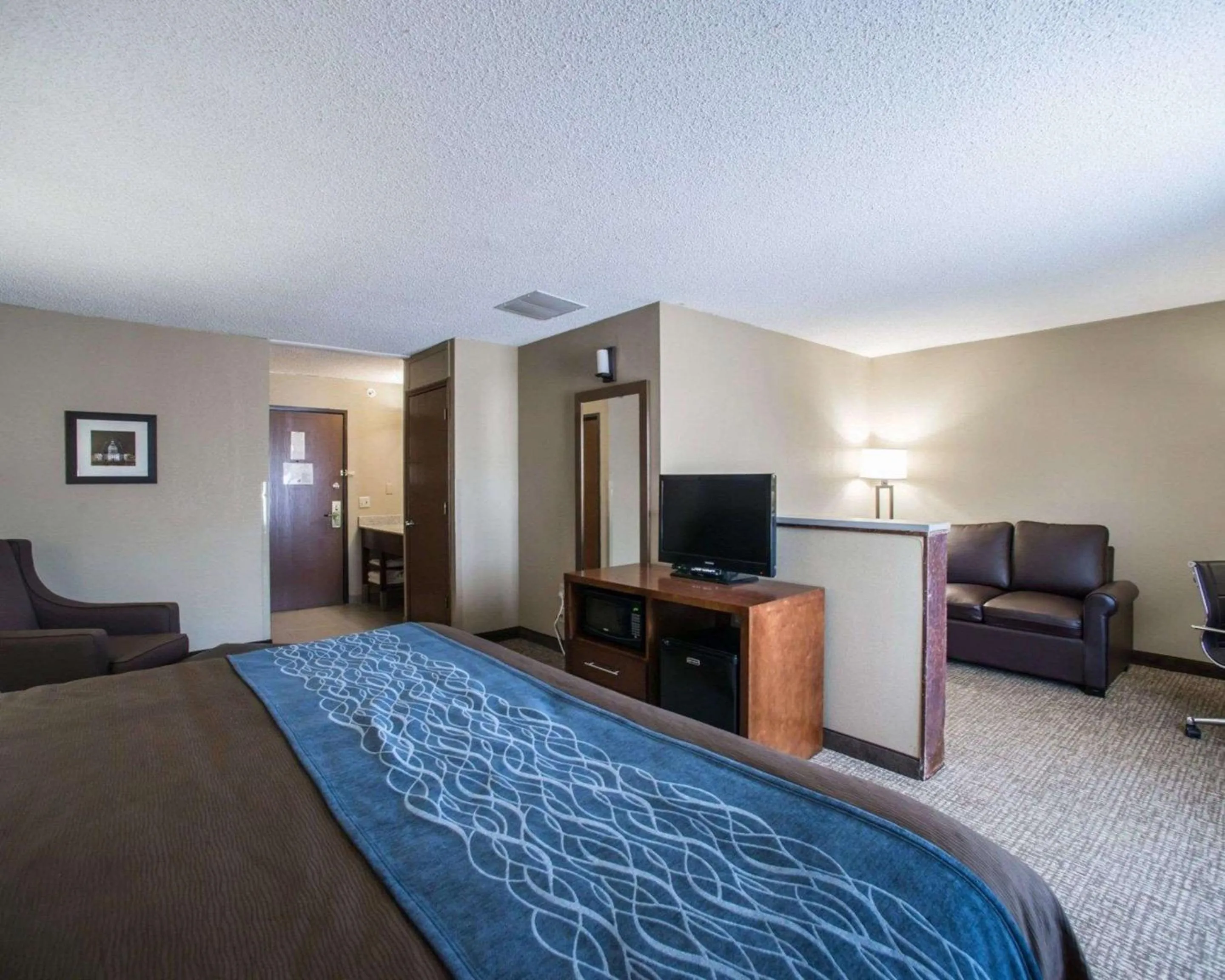 Bedroom, Bed in Comfort Inn & Suites St Louis-Hazelwood