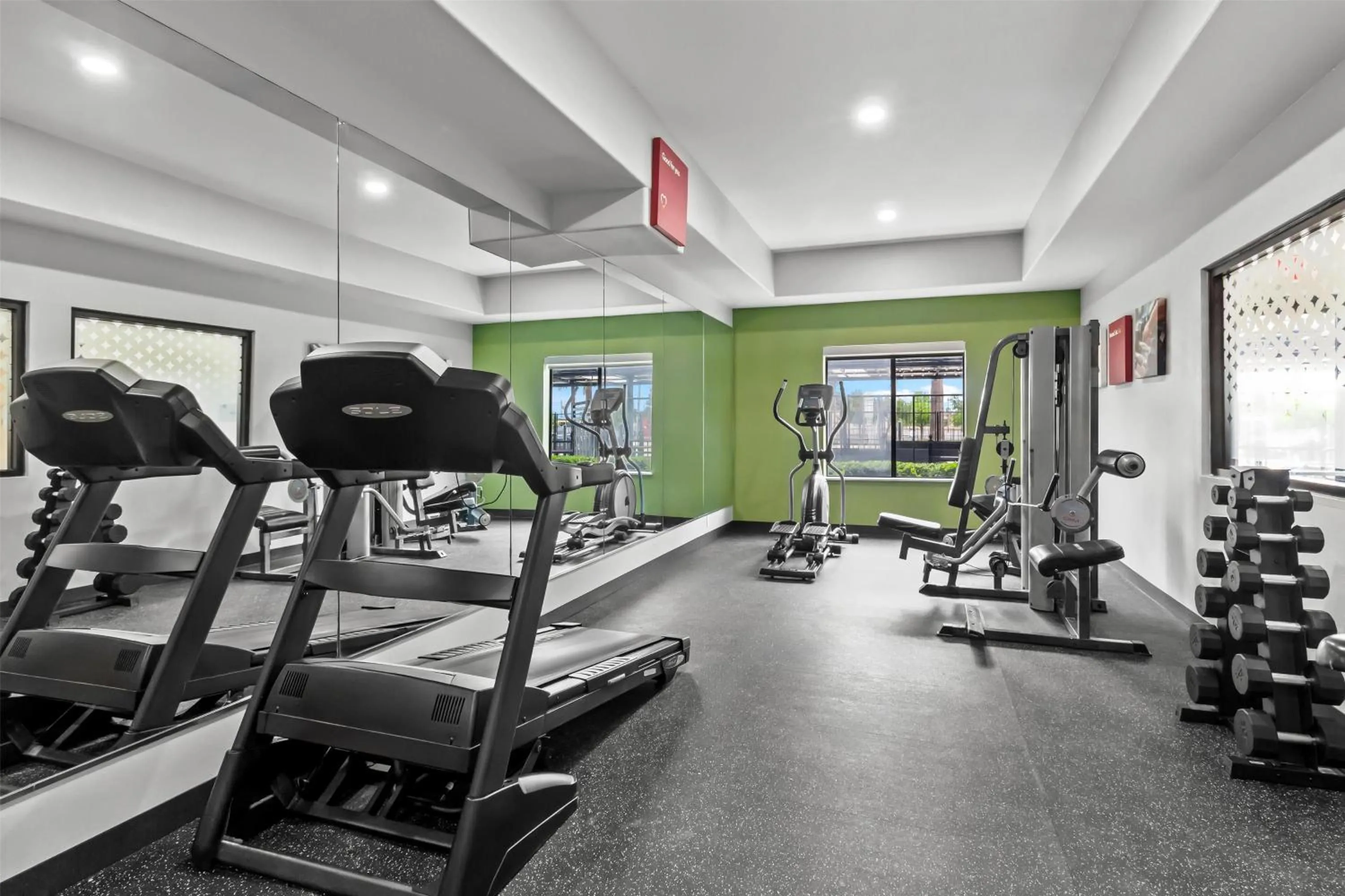 Fitness centre/facilities in Spark By Hilton Houston Hobby Airport
