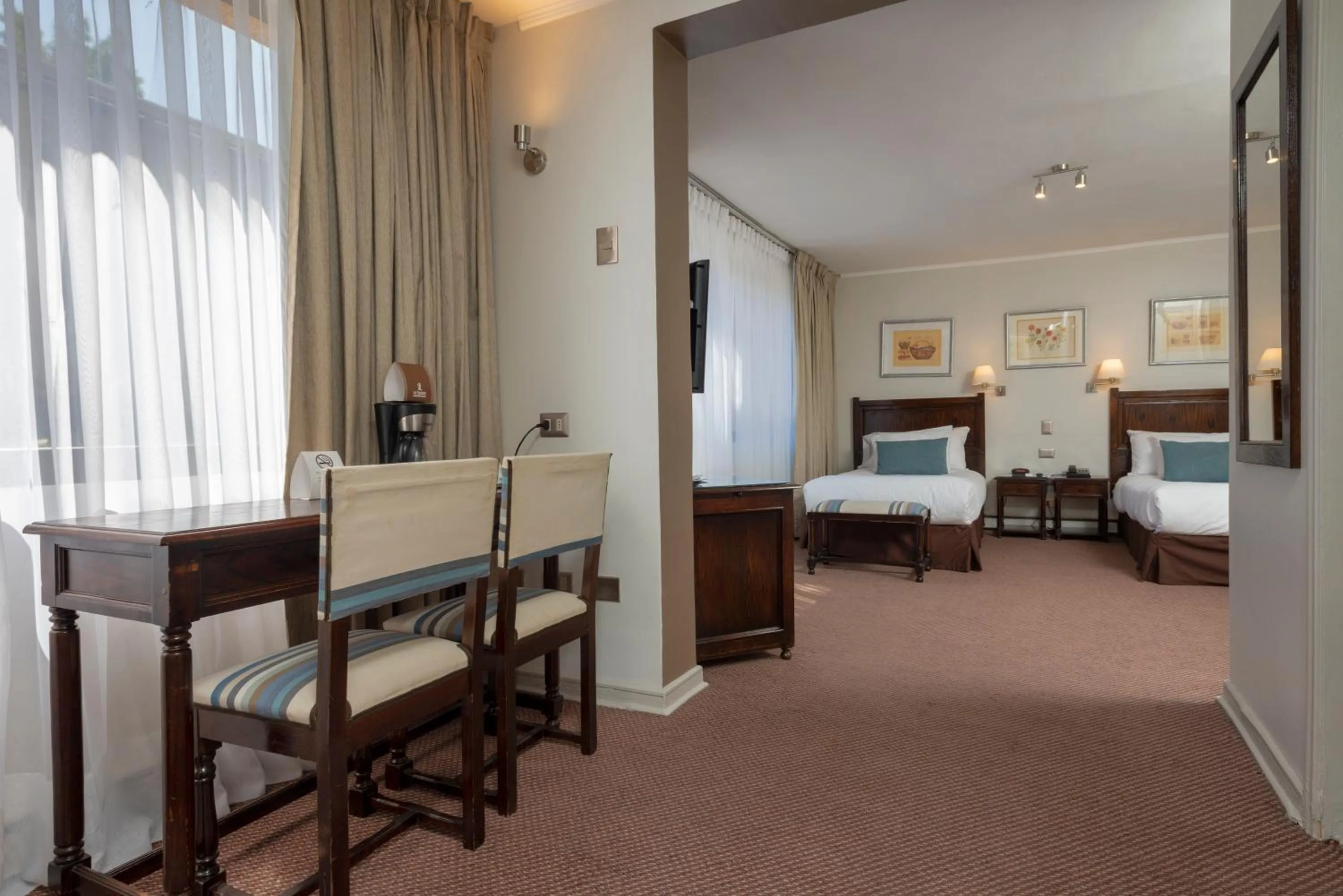 Living room, Bed in Teclados Hotel