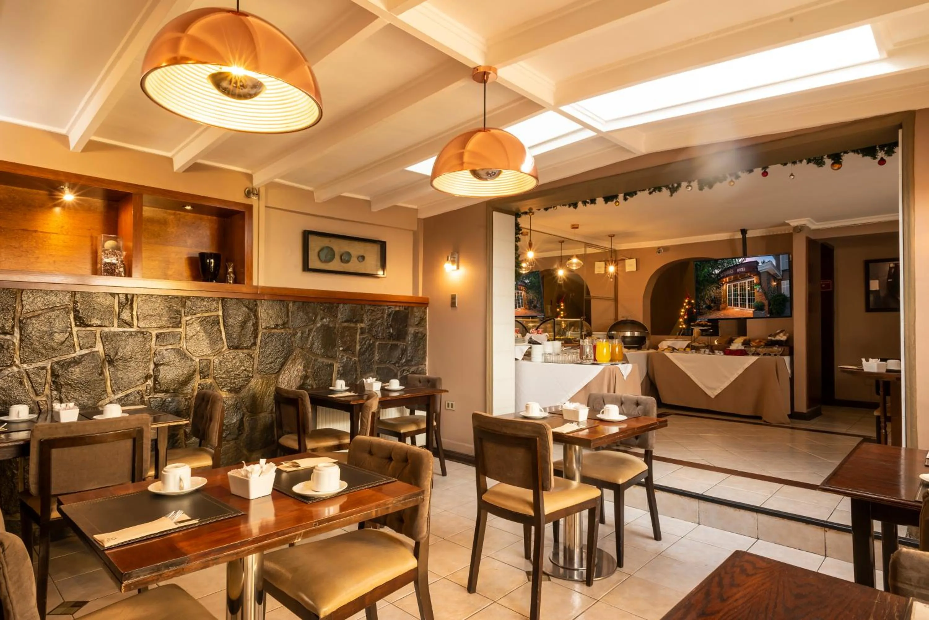Restaurant/places to eat in Teclados Hotel