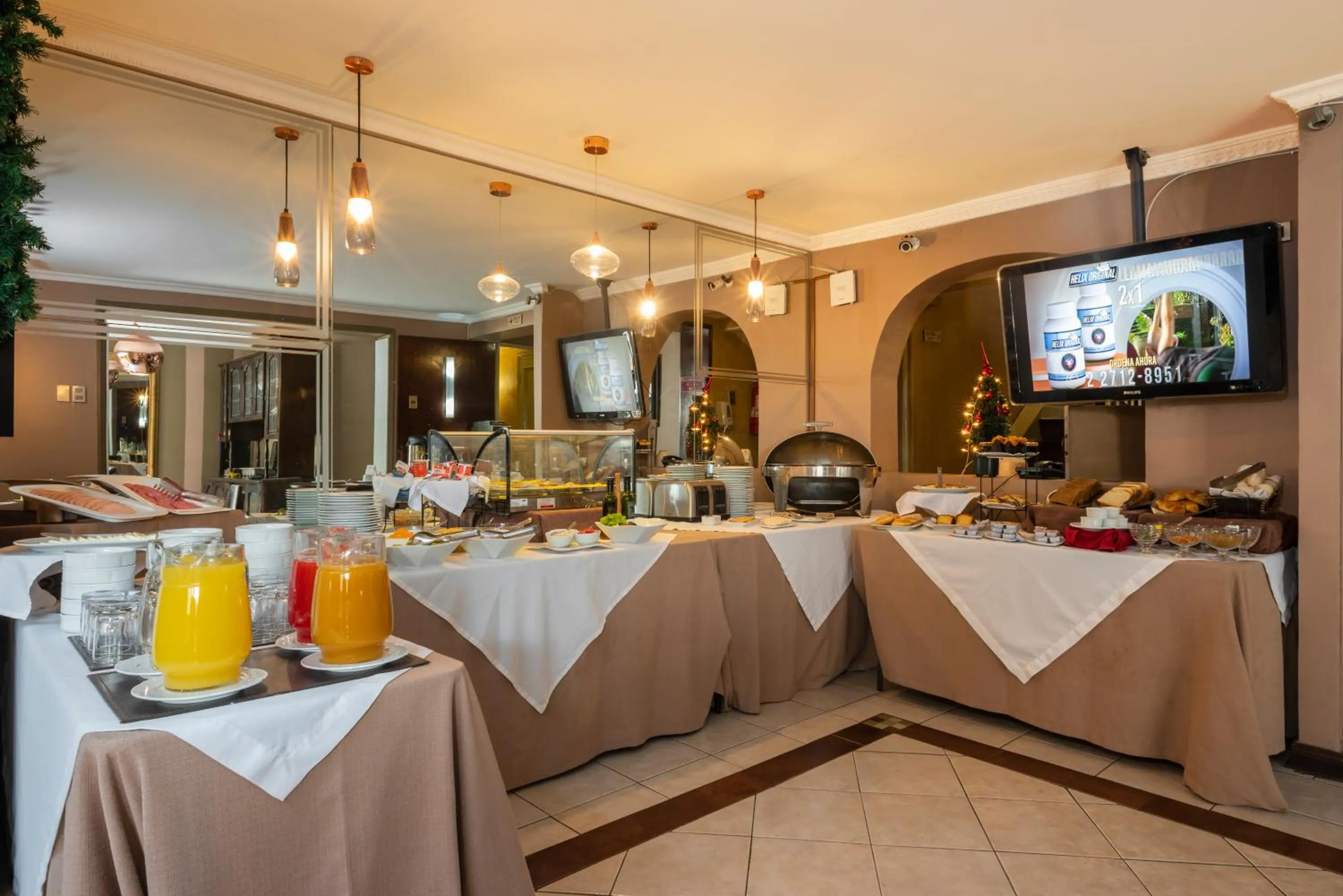 Restaurant/places to eat in Teclados Hotel