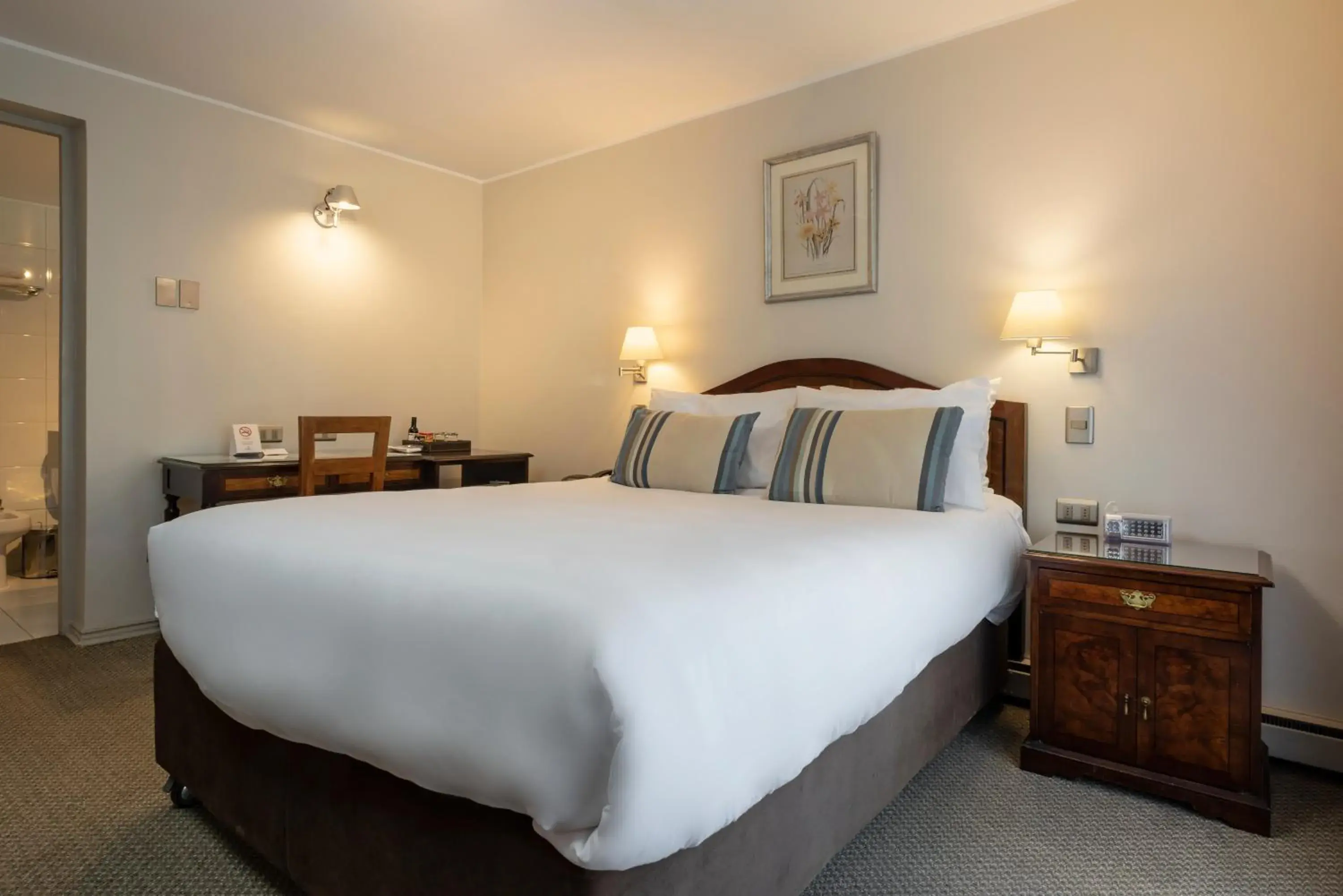 Superior Queen Room - single occupancy in Teclados Hotel Superior Queen Room - single occupancy in Teclados Hotel