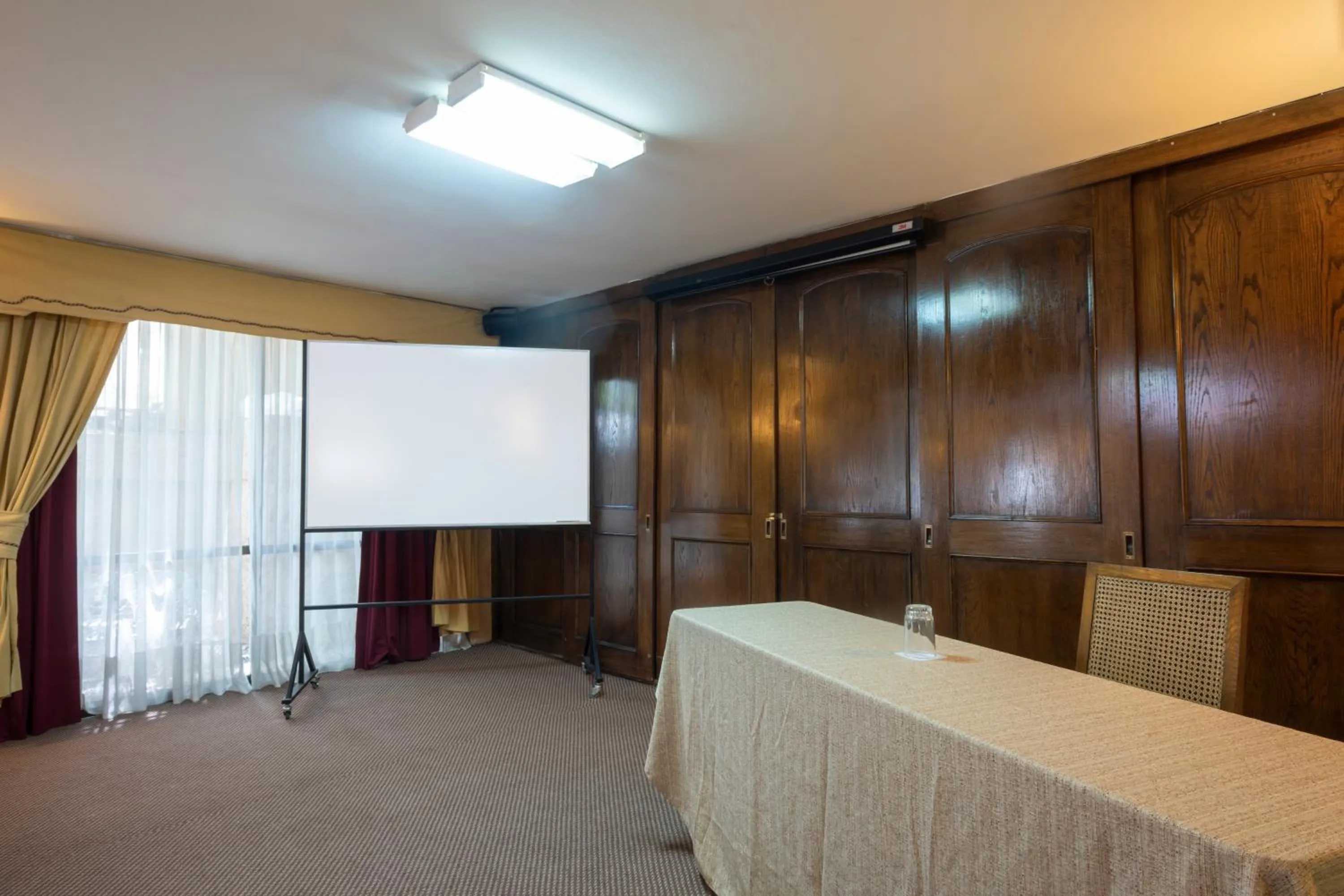 Meeting/conference room in Teclados Hotel