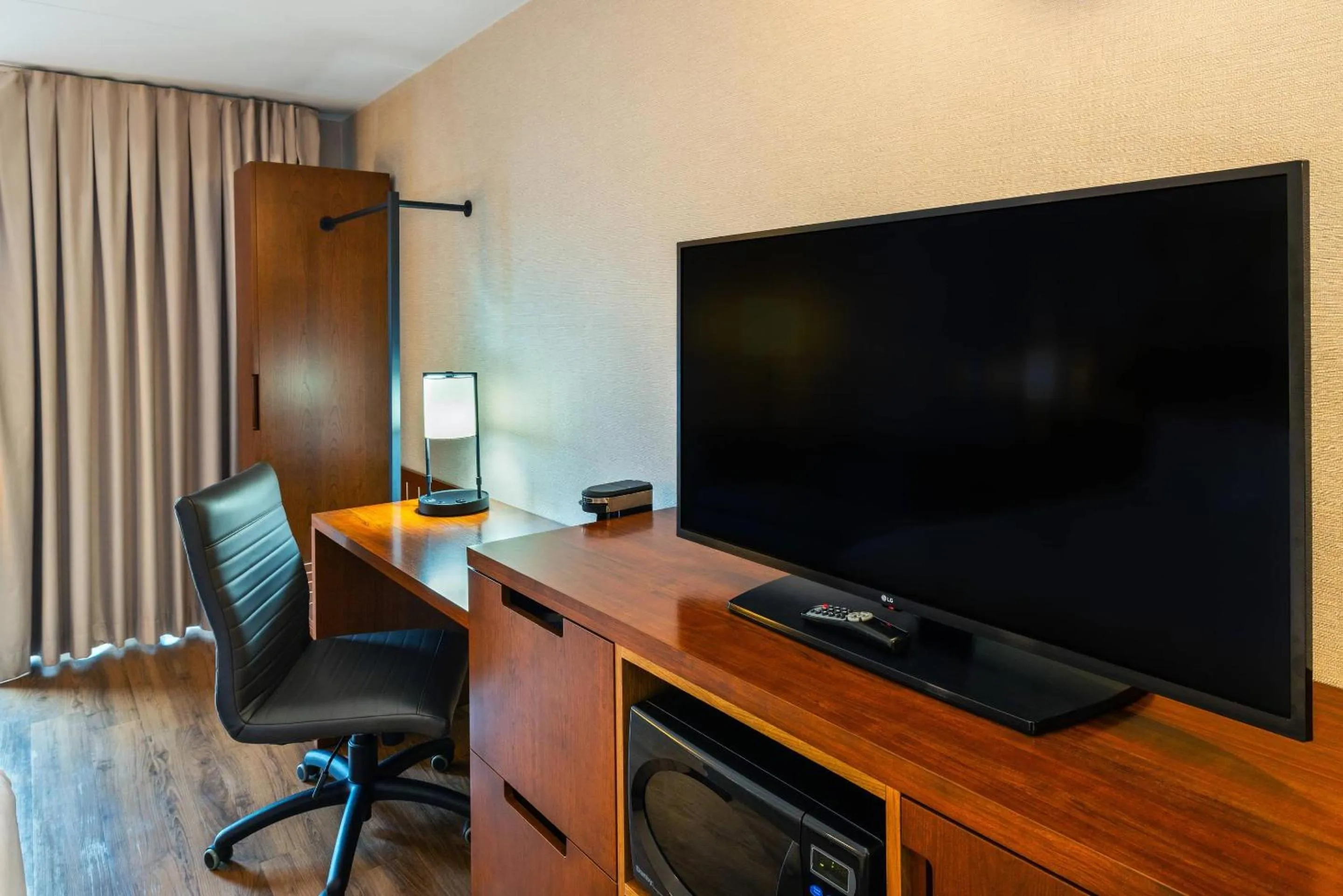 Bedroom in Comfort Inn