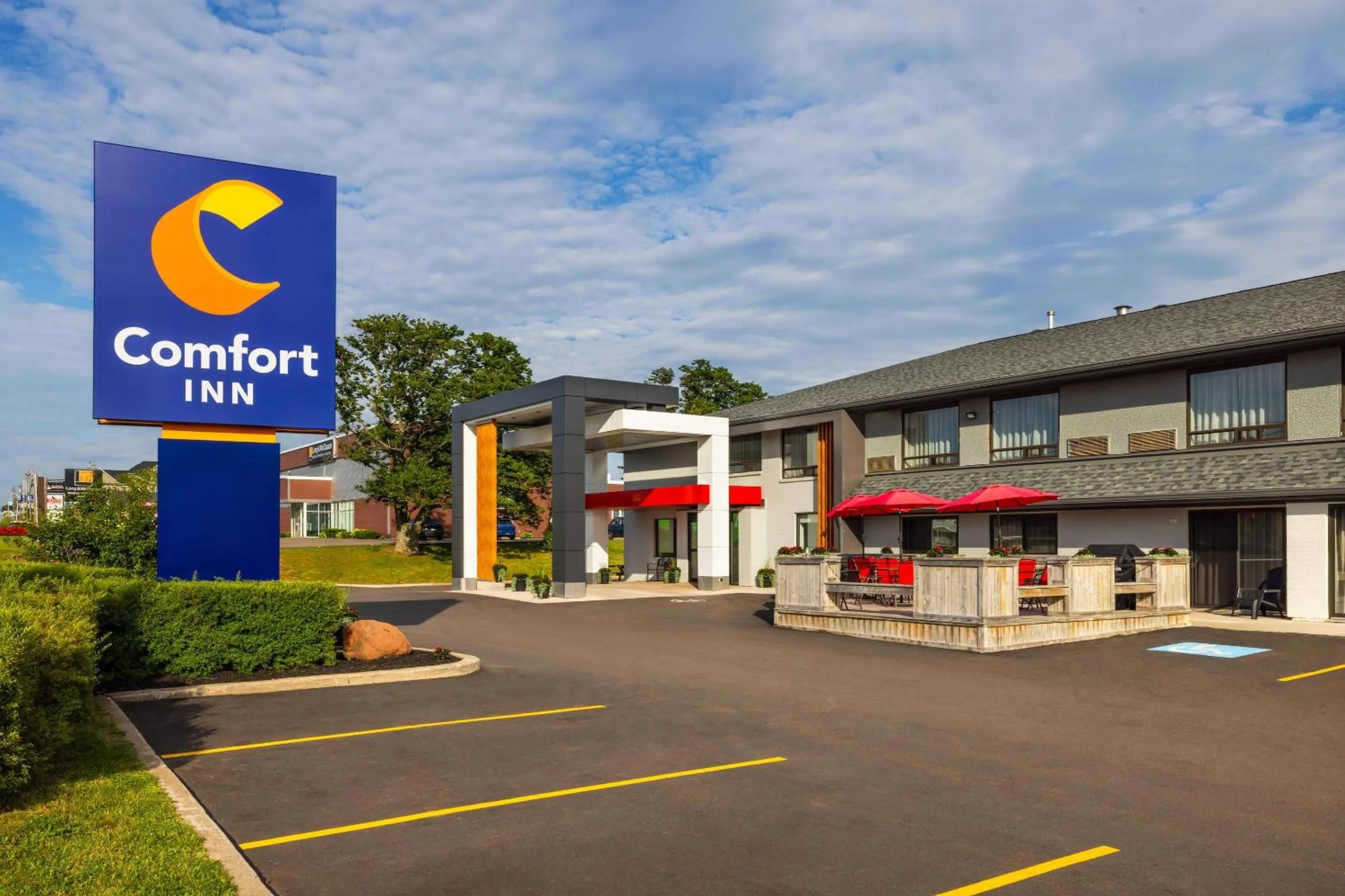 Property building in Comfort Inn