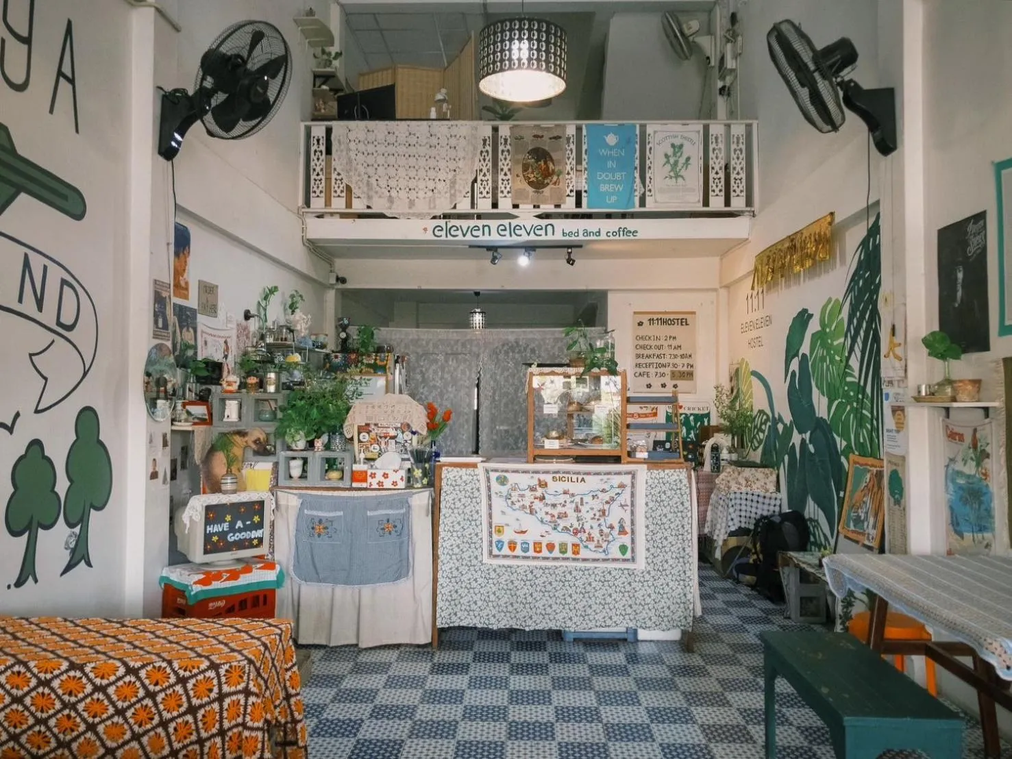 Restaurant/places to eat in 11:11 Hostel