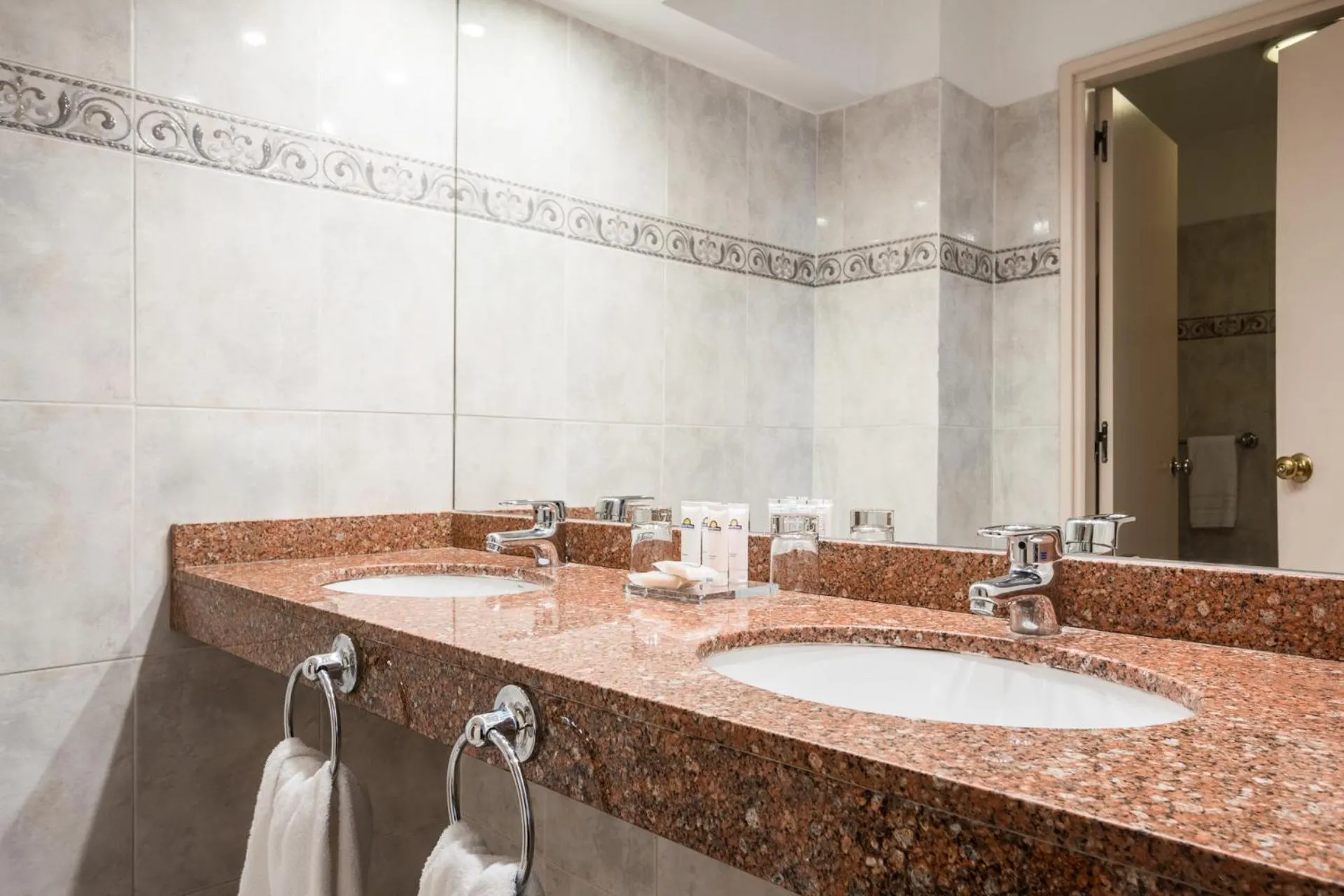 Bathroom in Days Inn by Wyndham Montevideo