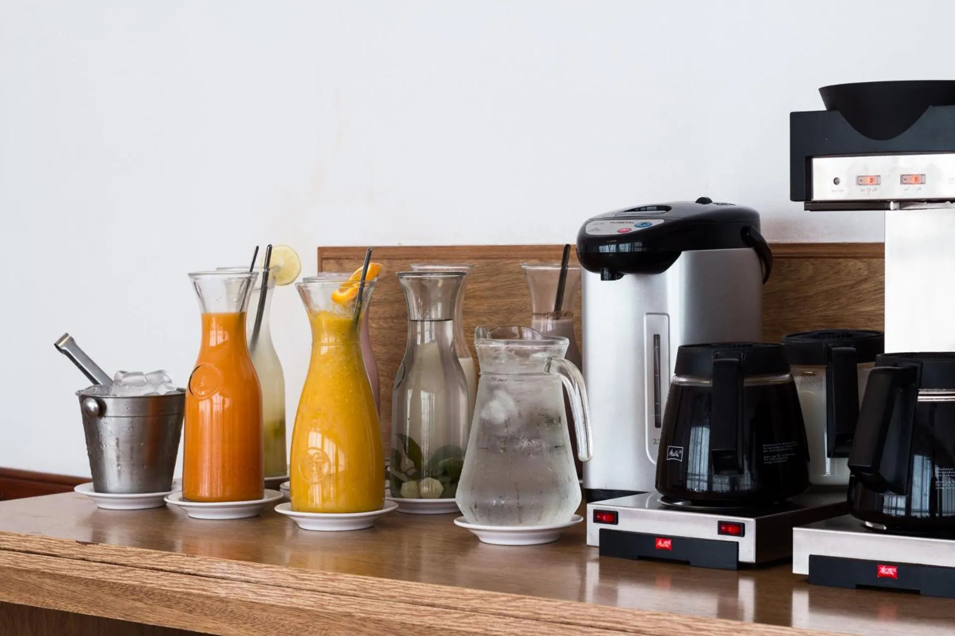 Coffee/tea facilities in Days Inn by Wyndham Montevideo