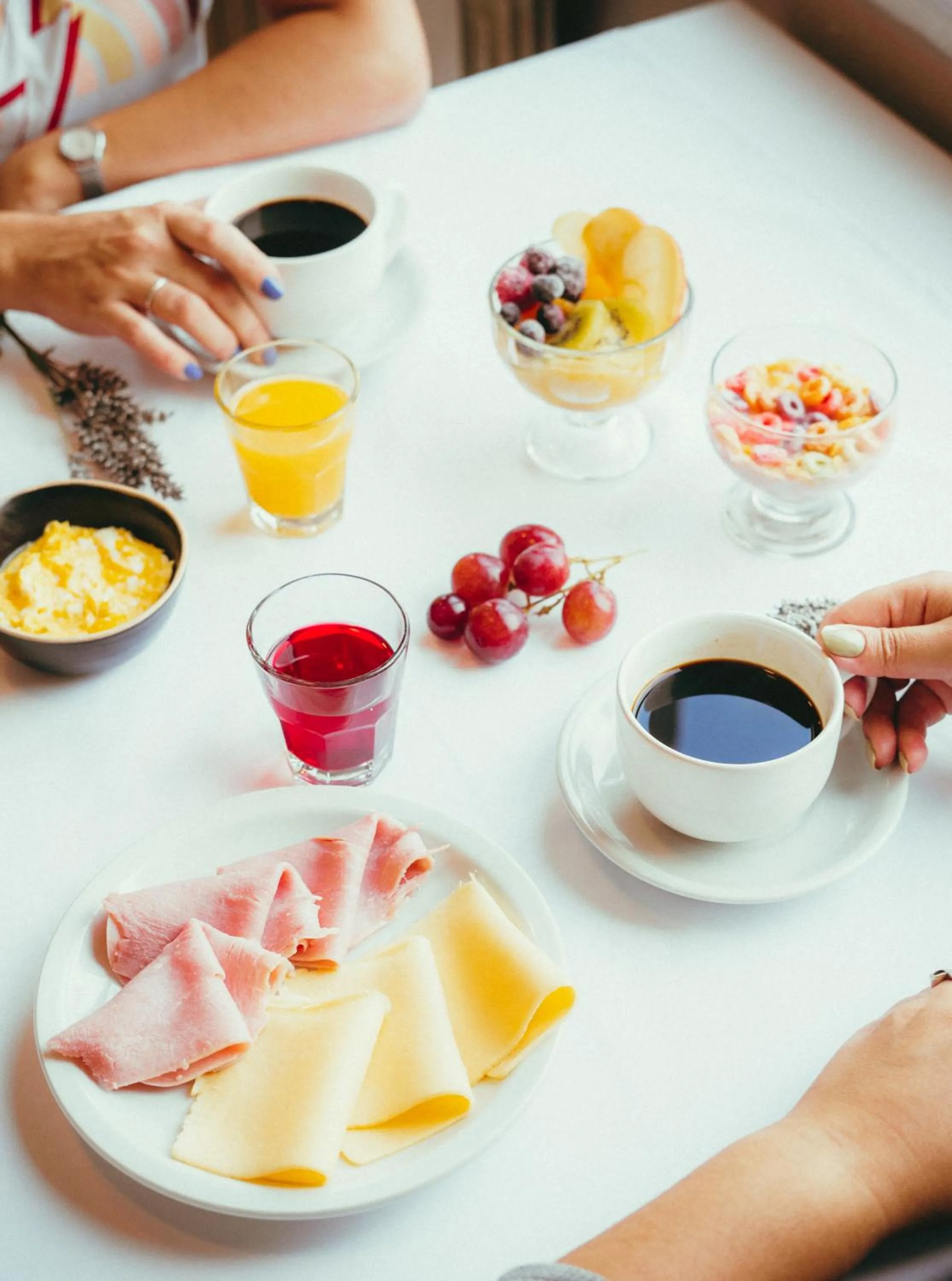 Breakfast in Hotel EcoSki by bund