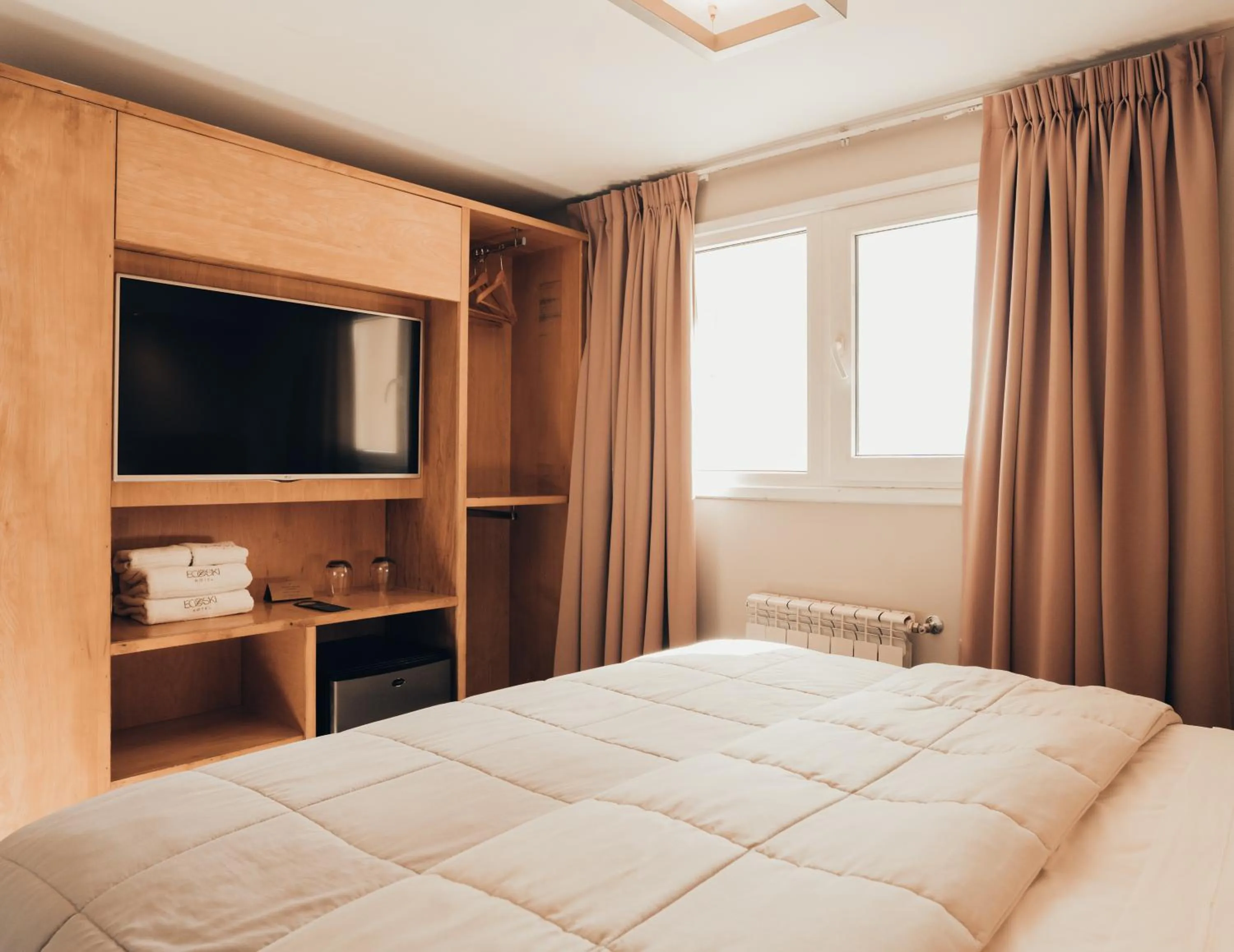 Bed in Hotel EcoSki by bund