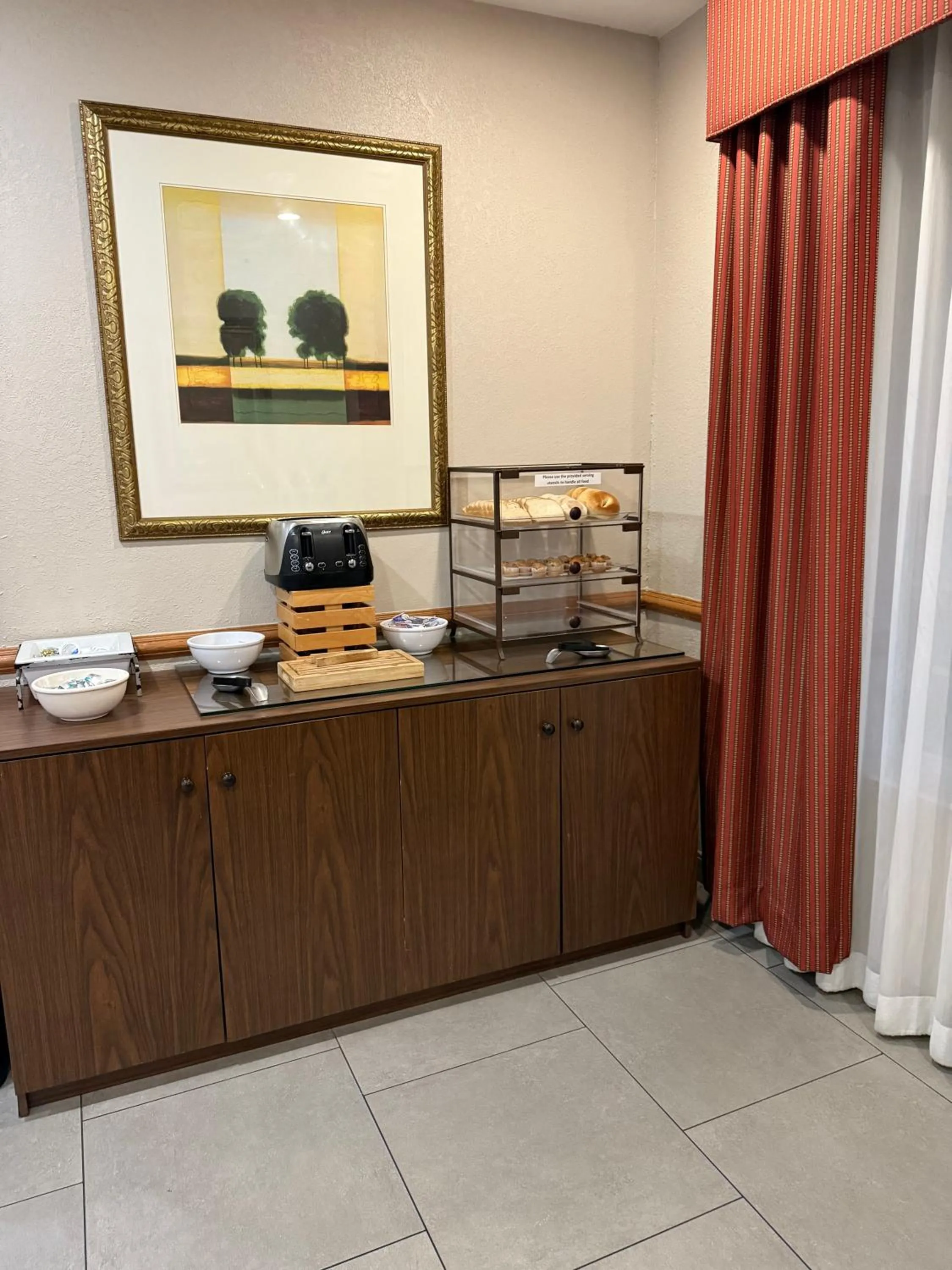 Buffet breakfast in Country Inn & Suites by Radisson, Elgin, IL