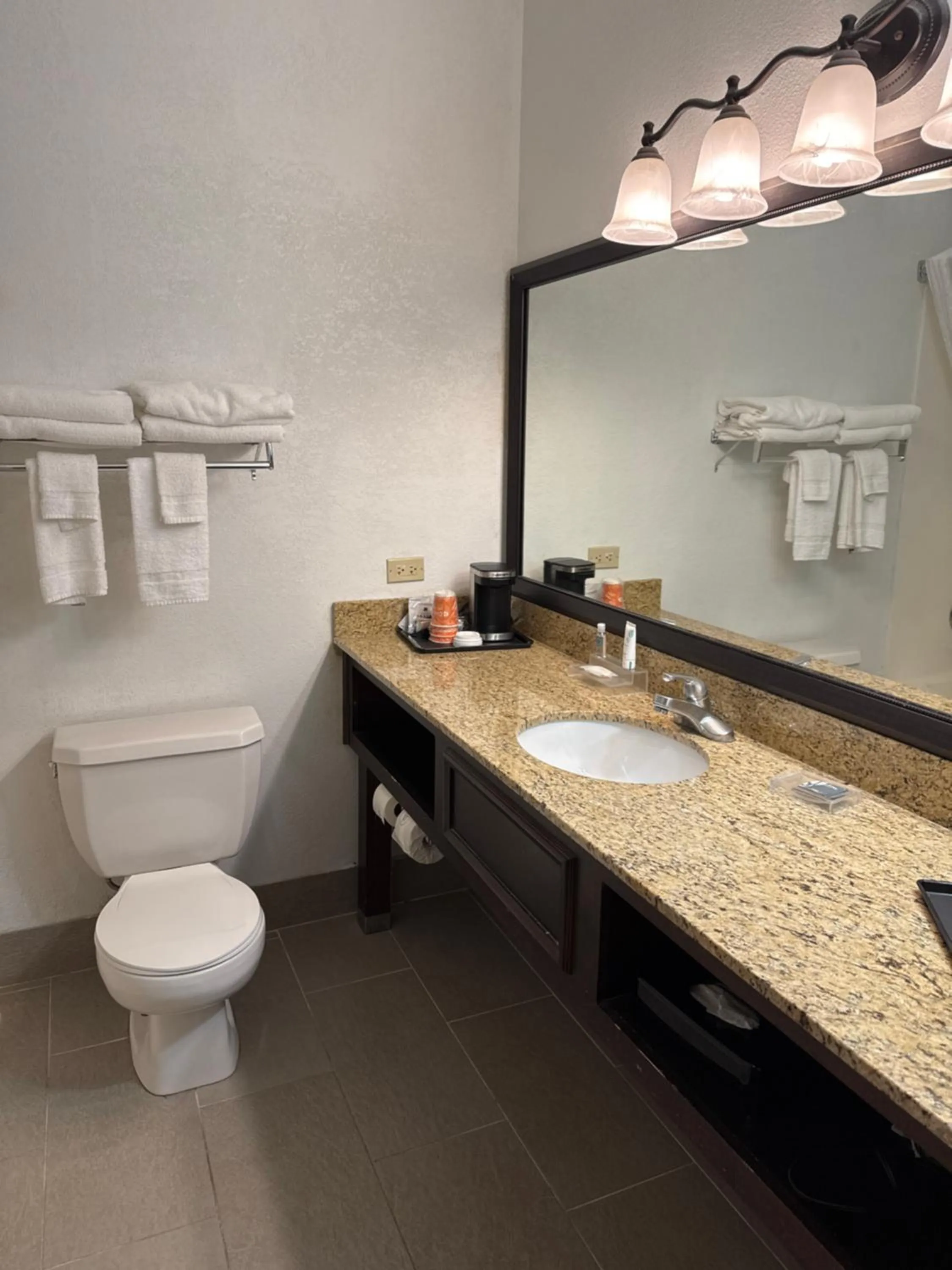 Bathroom in Country Inn & Suites by Radisson, Elgin, IL