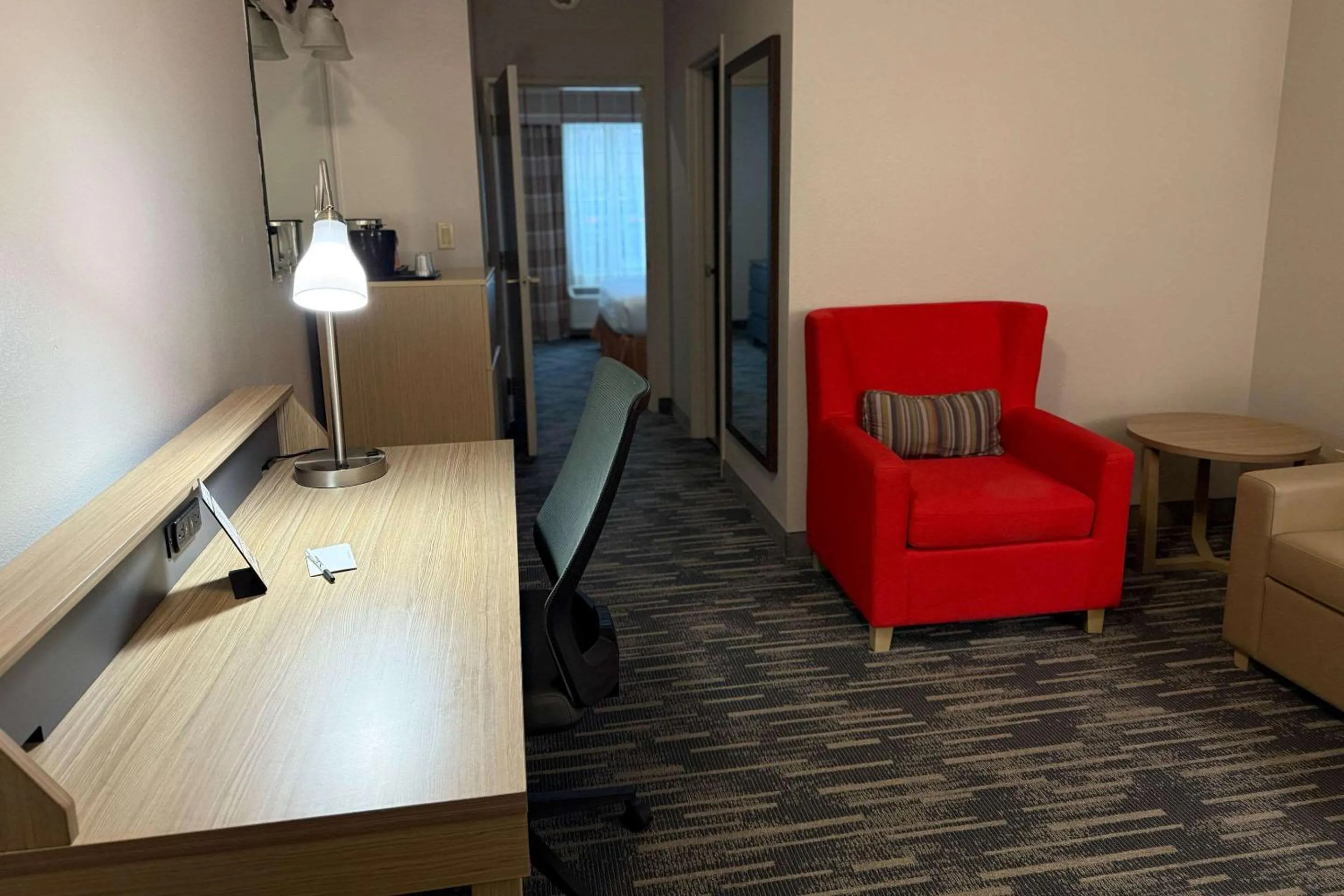 Bedroom in Country Inn & Suites by Radisson, Elgin, IL