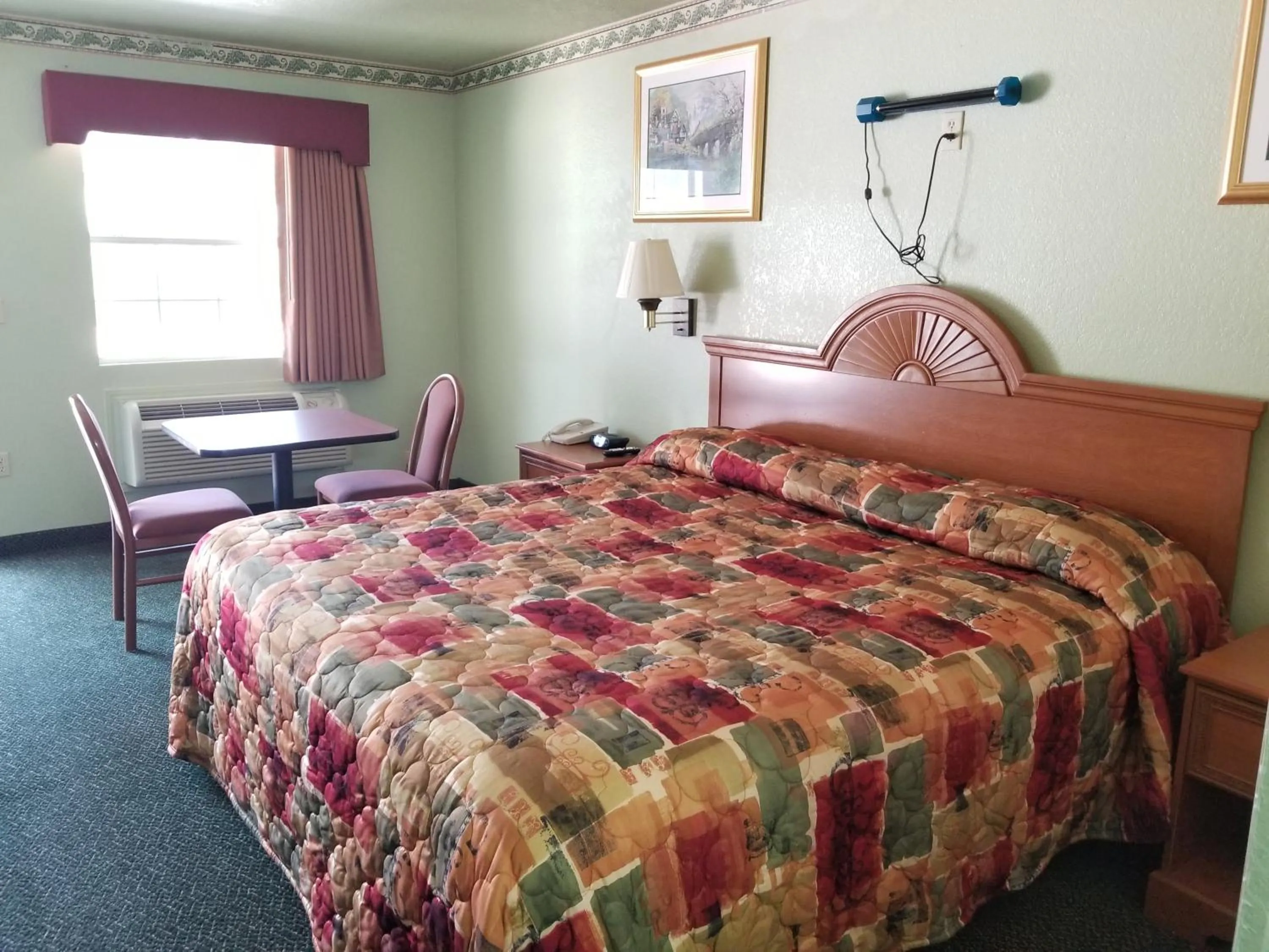 Bedroom, Bed in Haltom Inn Fort Worth