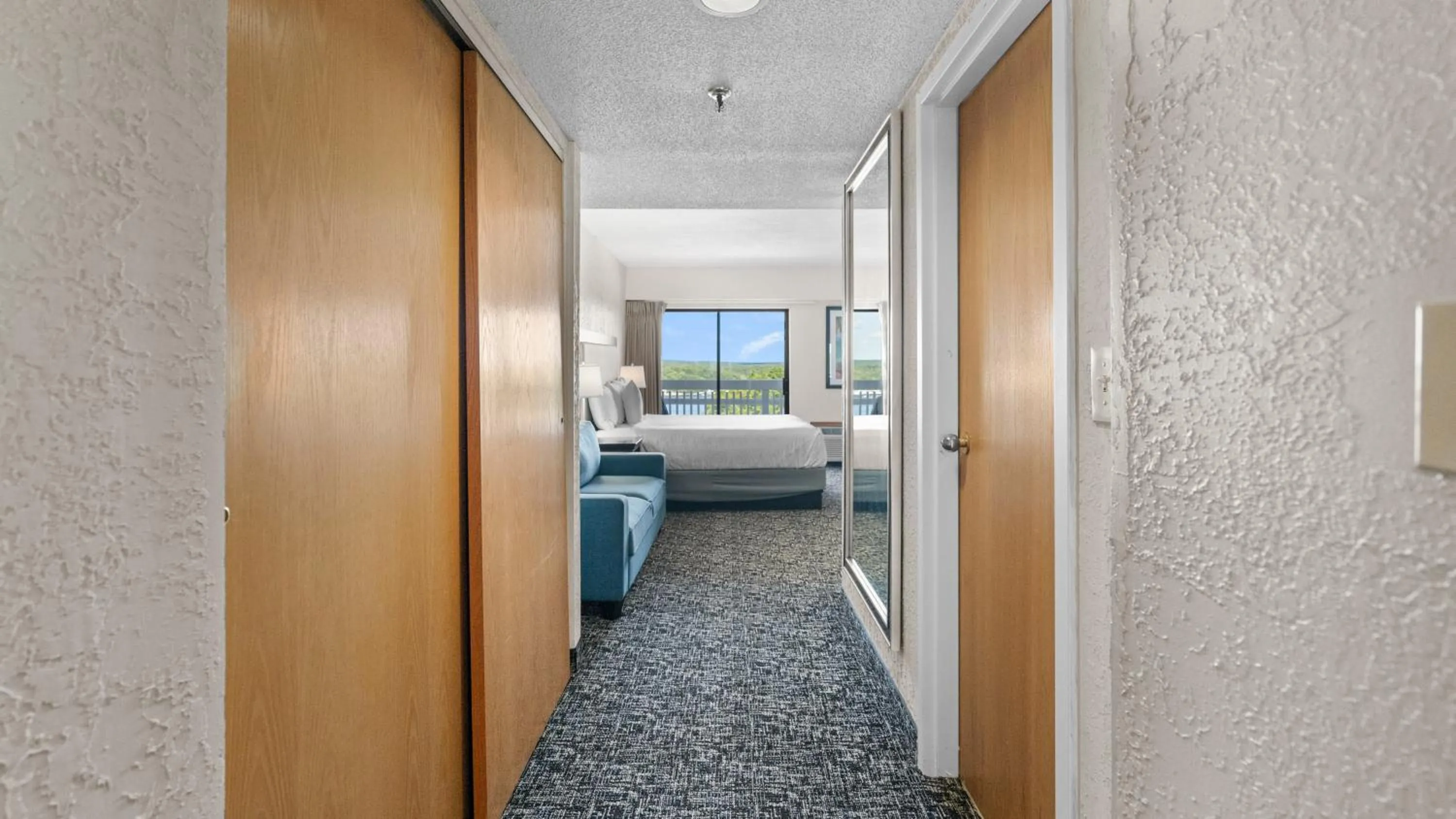 Bed in Inn at Grand Glaize