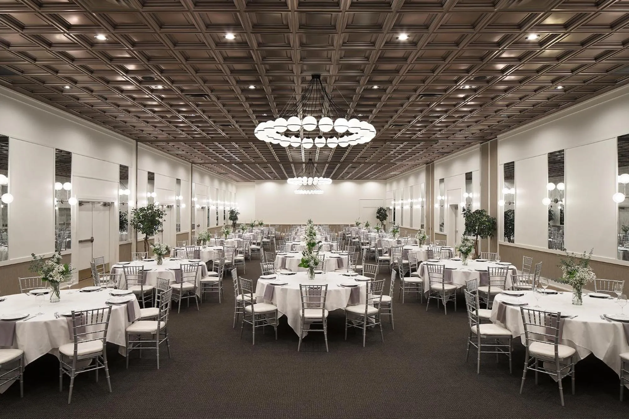 Meeting/conference room, Restaurant/Places to Eat in Hotel St. Regis Detroit