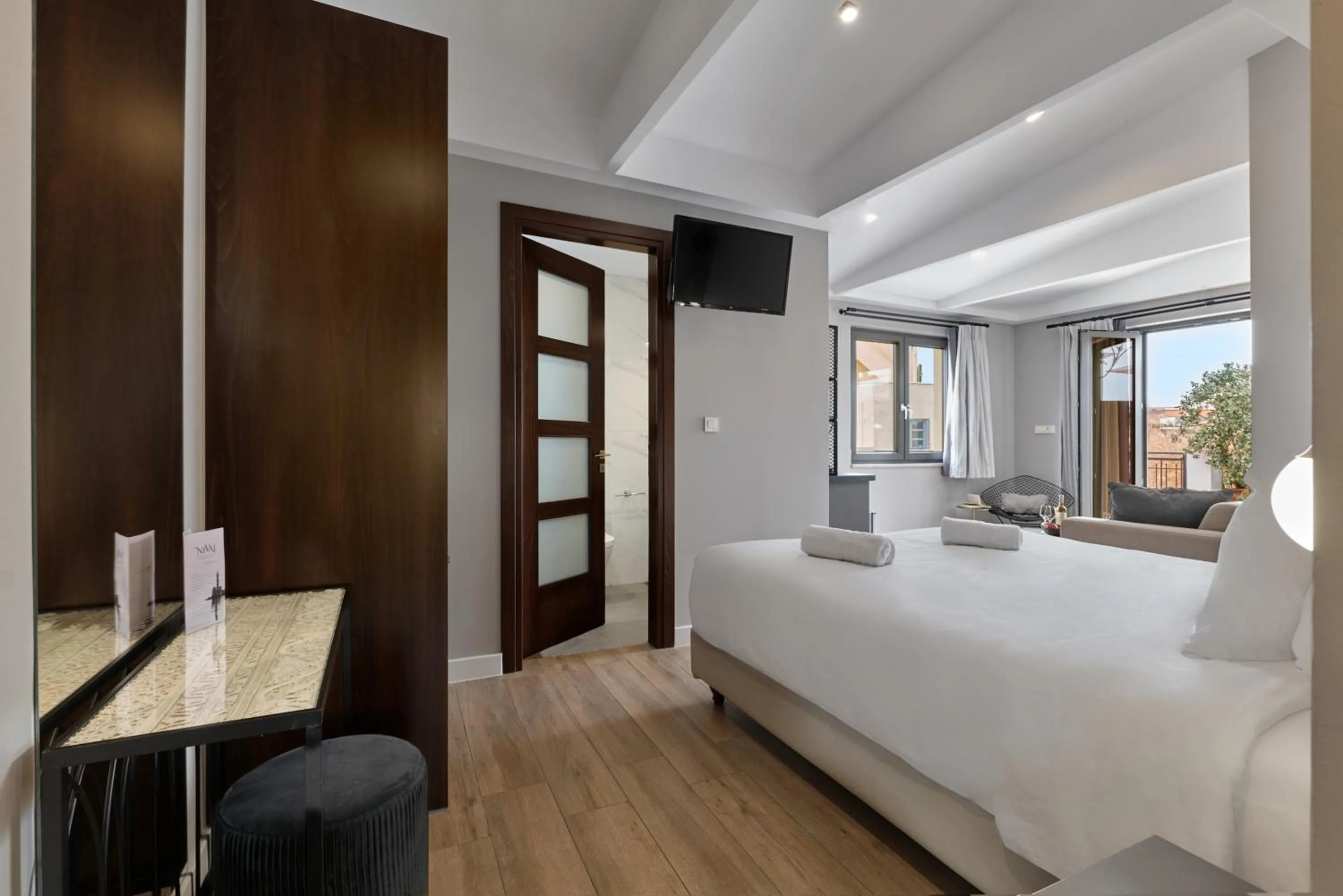 TV and multimedia, Bed in Nival Luxury Suites