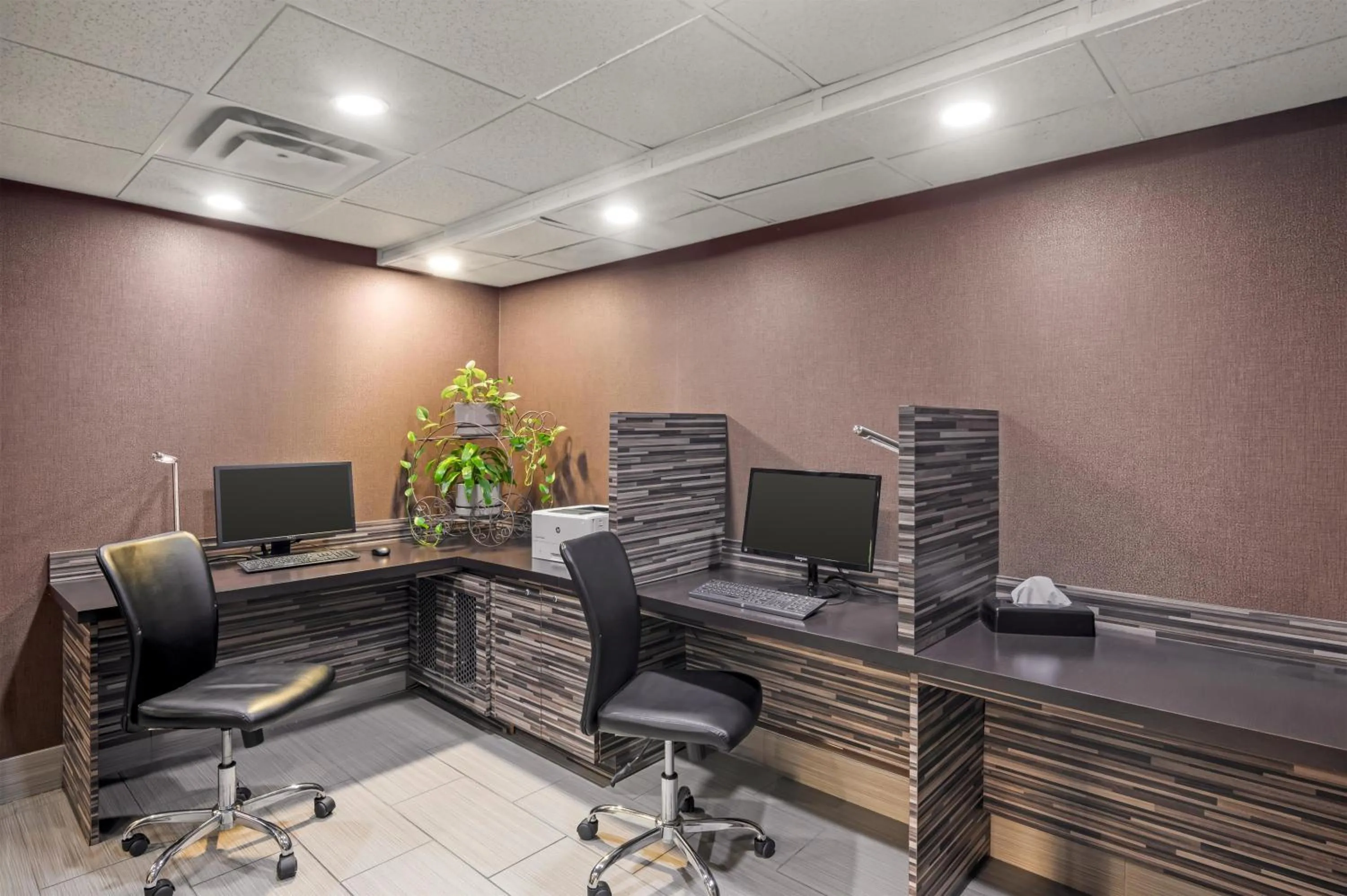 Property building in Best Western Suites near Opryland