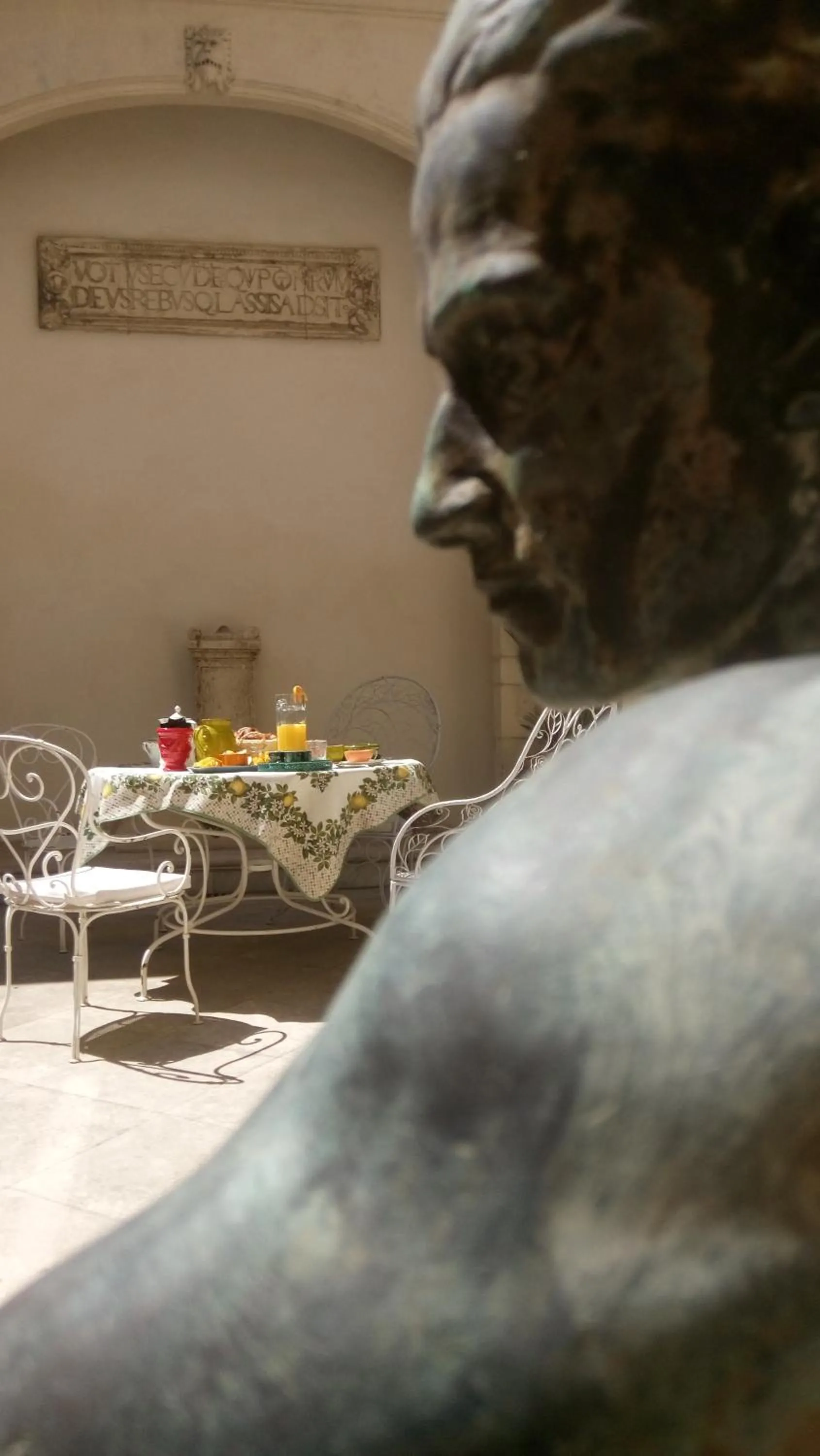 Patio in Palais de Luppé, Chambre d'hôtes