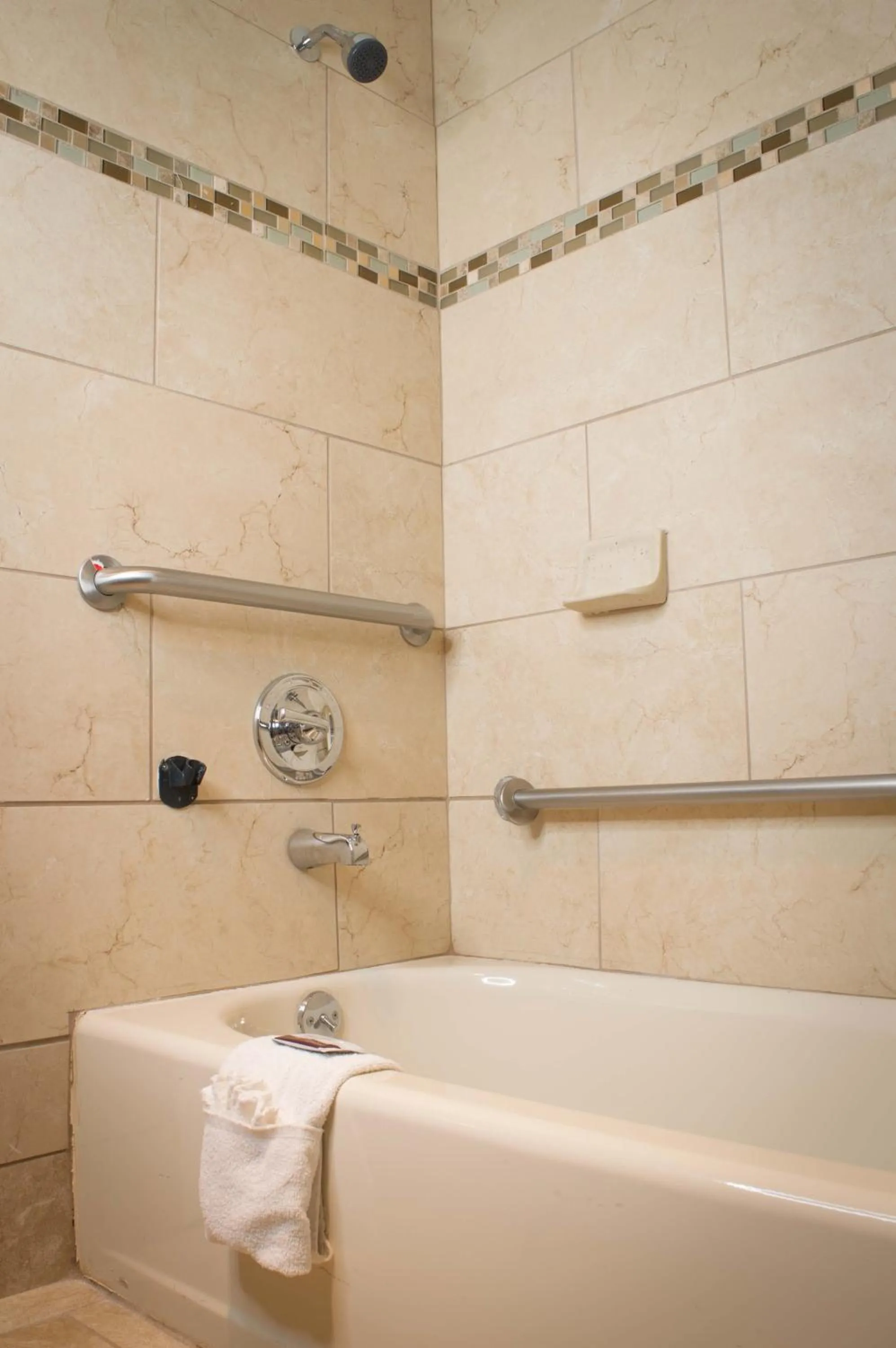 Bathroom in Executive Inn & Suites Sacramento