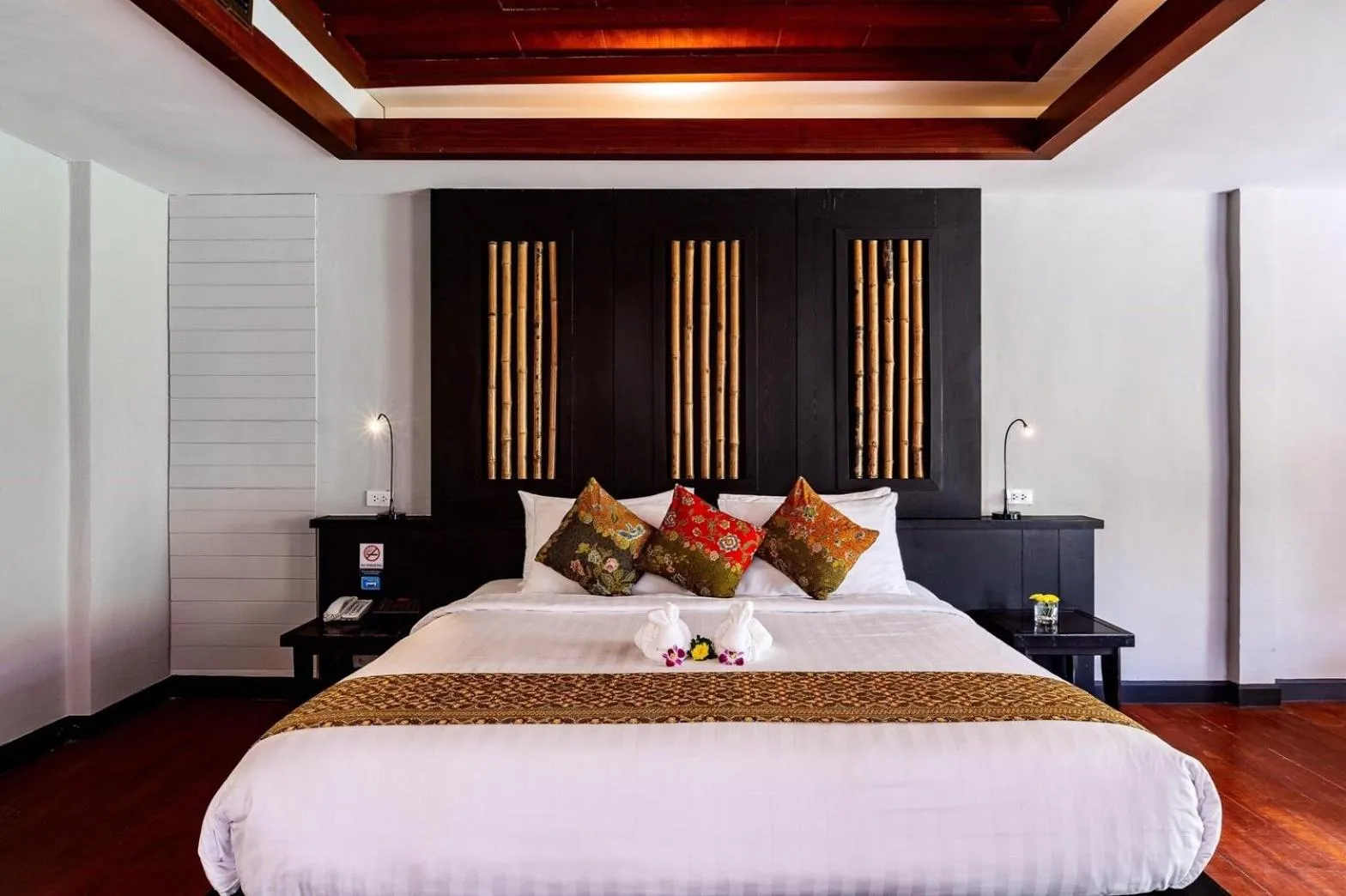 Bed in Railay Bay Resort & Spa