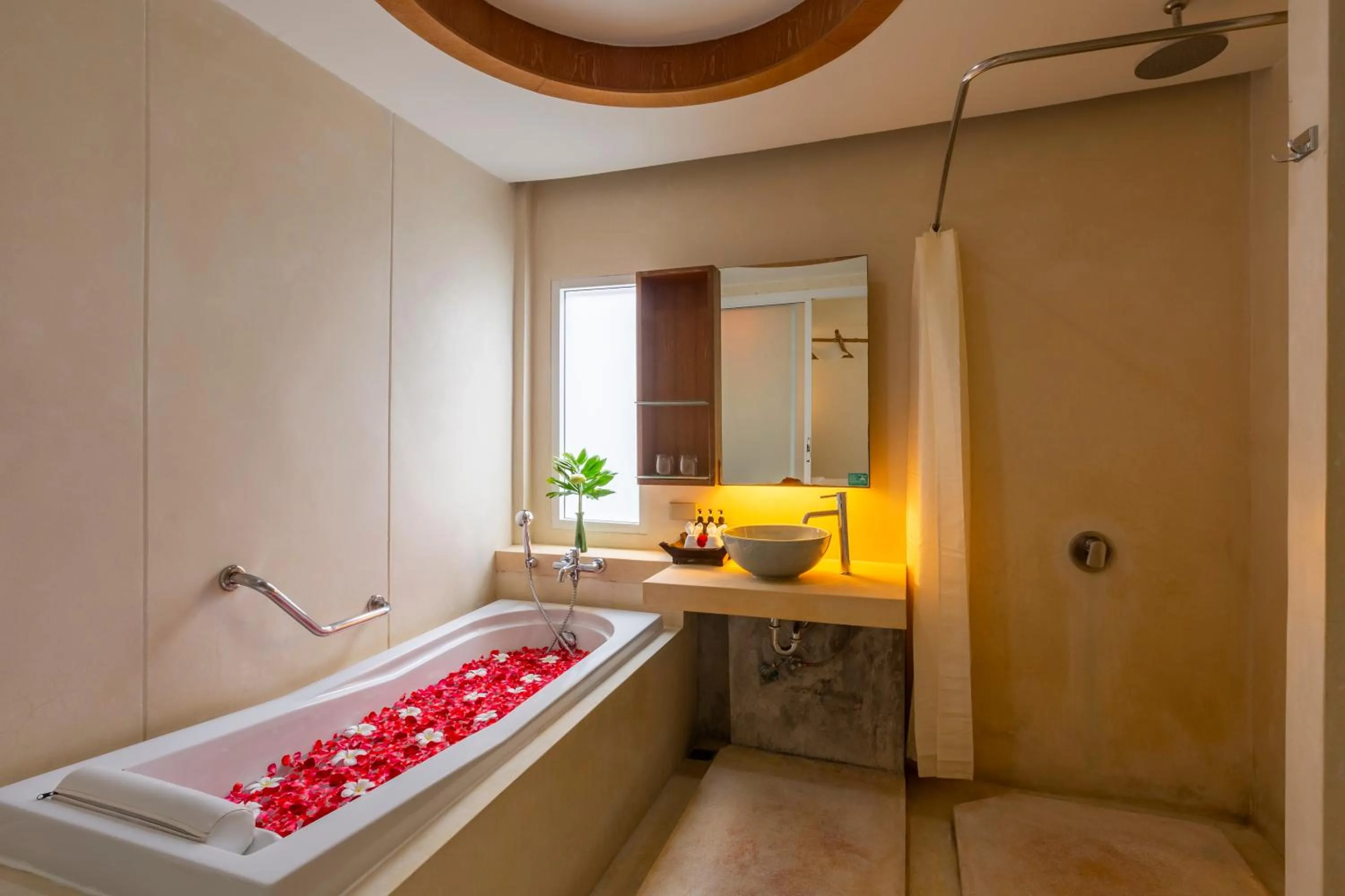 Bed in Railay Bay Resort & Spa