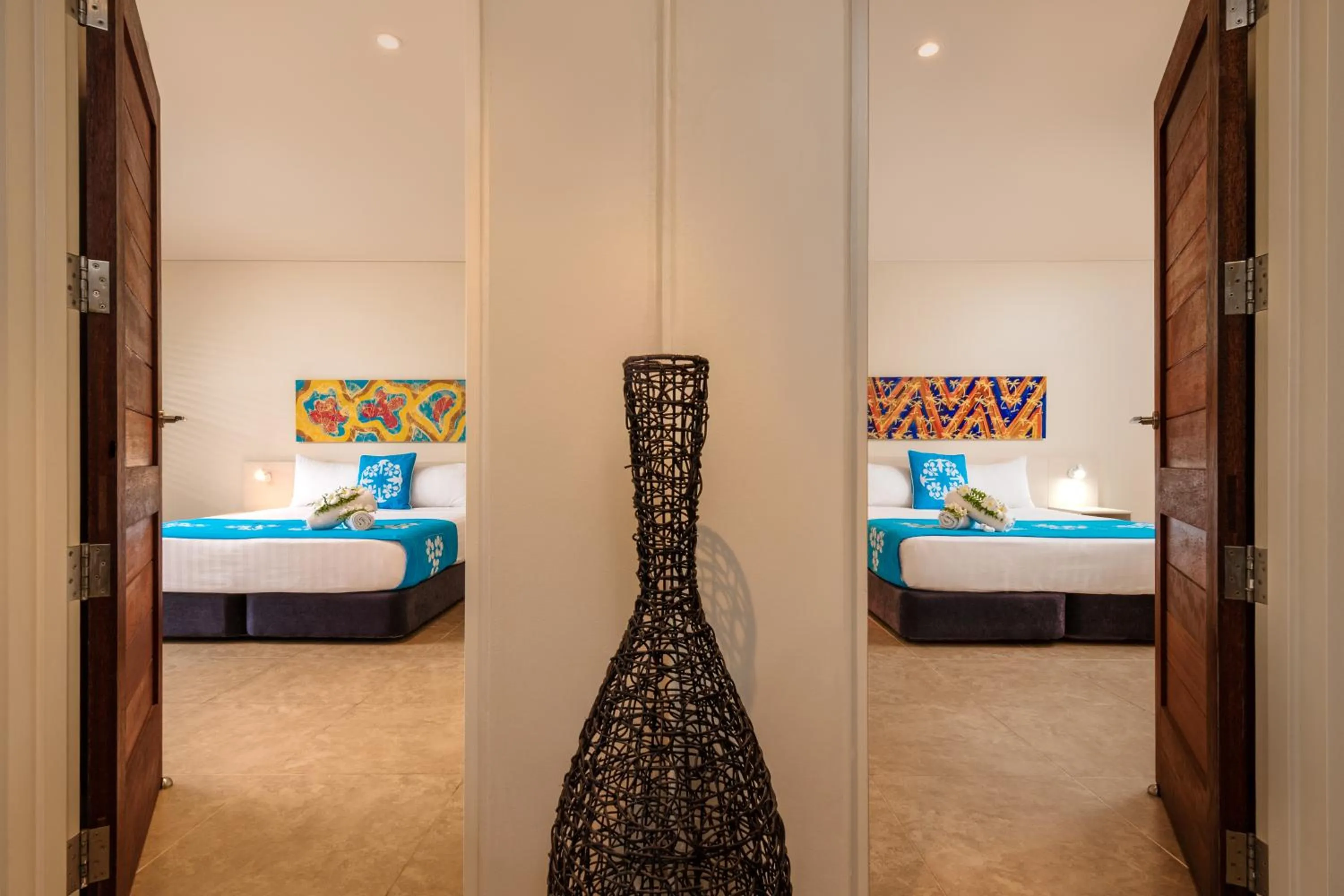 Bedroom, Bed in Sunset Resort