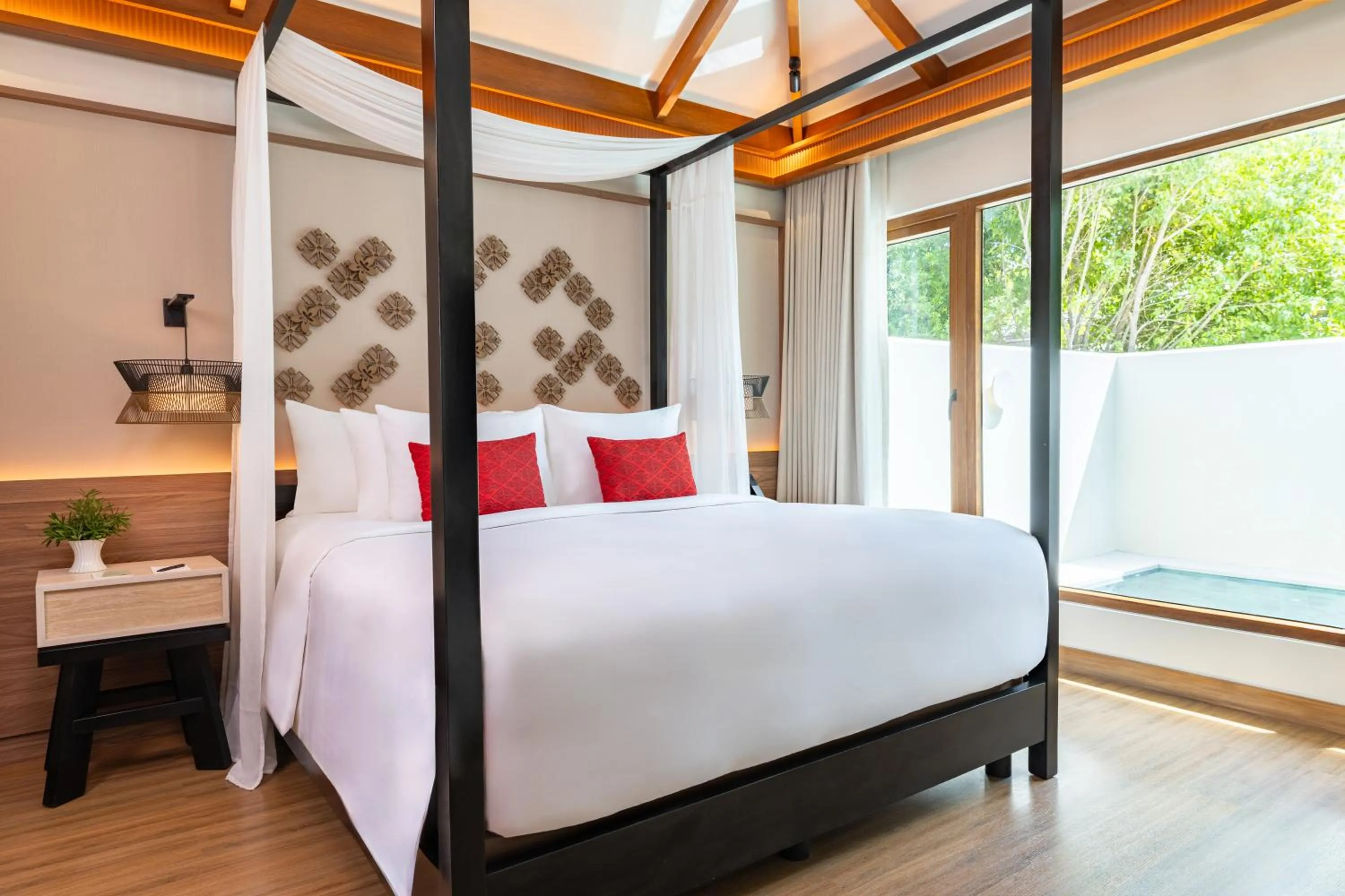 Bedroom, Bed in Crimson Resort and Spa - Mactan Island, Cebu