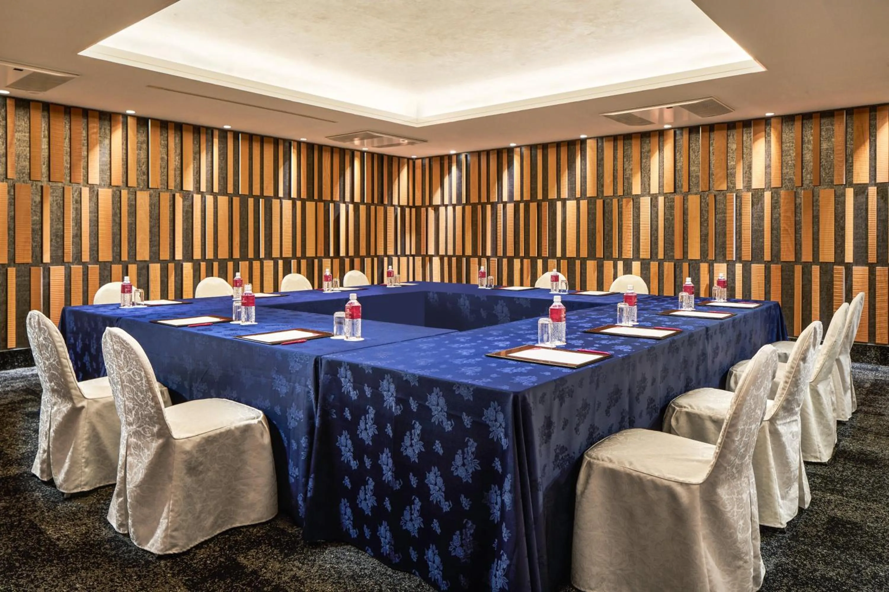 Meeting/conference room in ANA Crowne Plaza Hotel Kyoto by IHG