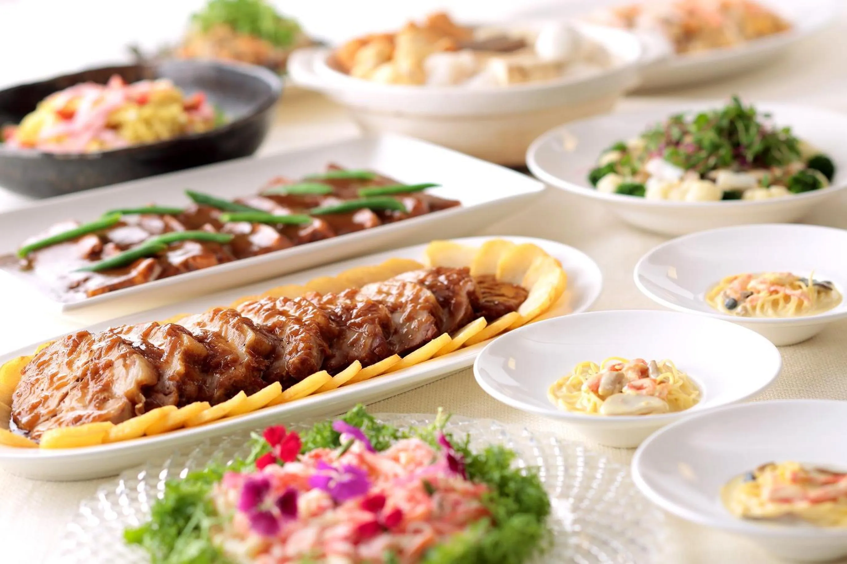 Restaurant/places to eat in ANA Crowne Plaza Hotel Kyoto by IHG