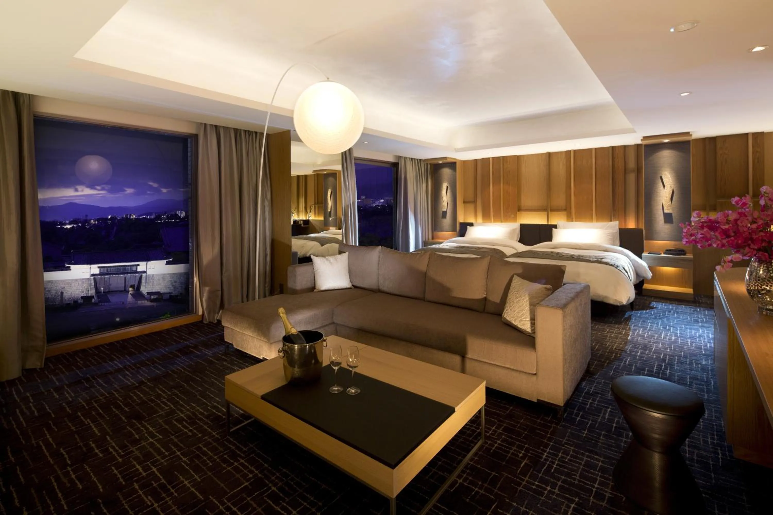 Photo of the whole room, Bed in ANA Crowne Plaza Hotel Kyoto by IHG